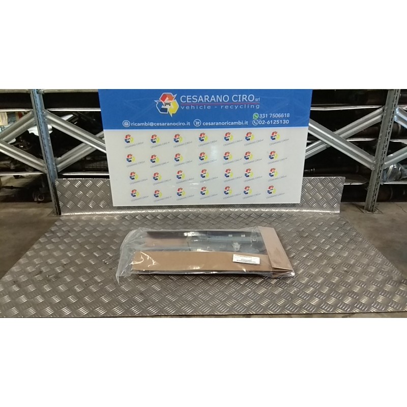 ALZACRISTALLO ELETTR. PORTA POST. C/MOTORINO SX. 043 NISSAN QASHQAI (J10E/JJ10E) (02/07-12 K9K 82701JD40A