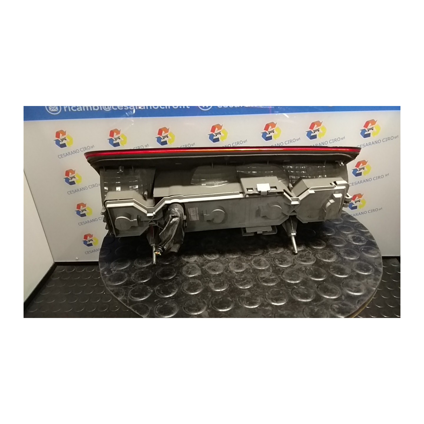FANALE POST. DX. 059 FORD TRANSIT CONNECT (TC7) (12/02-) R3PA 5177810