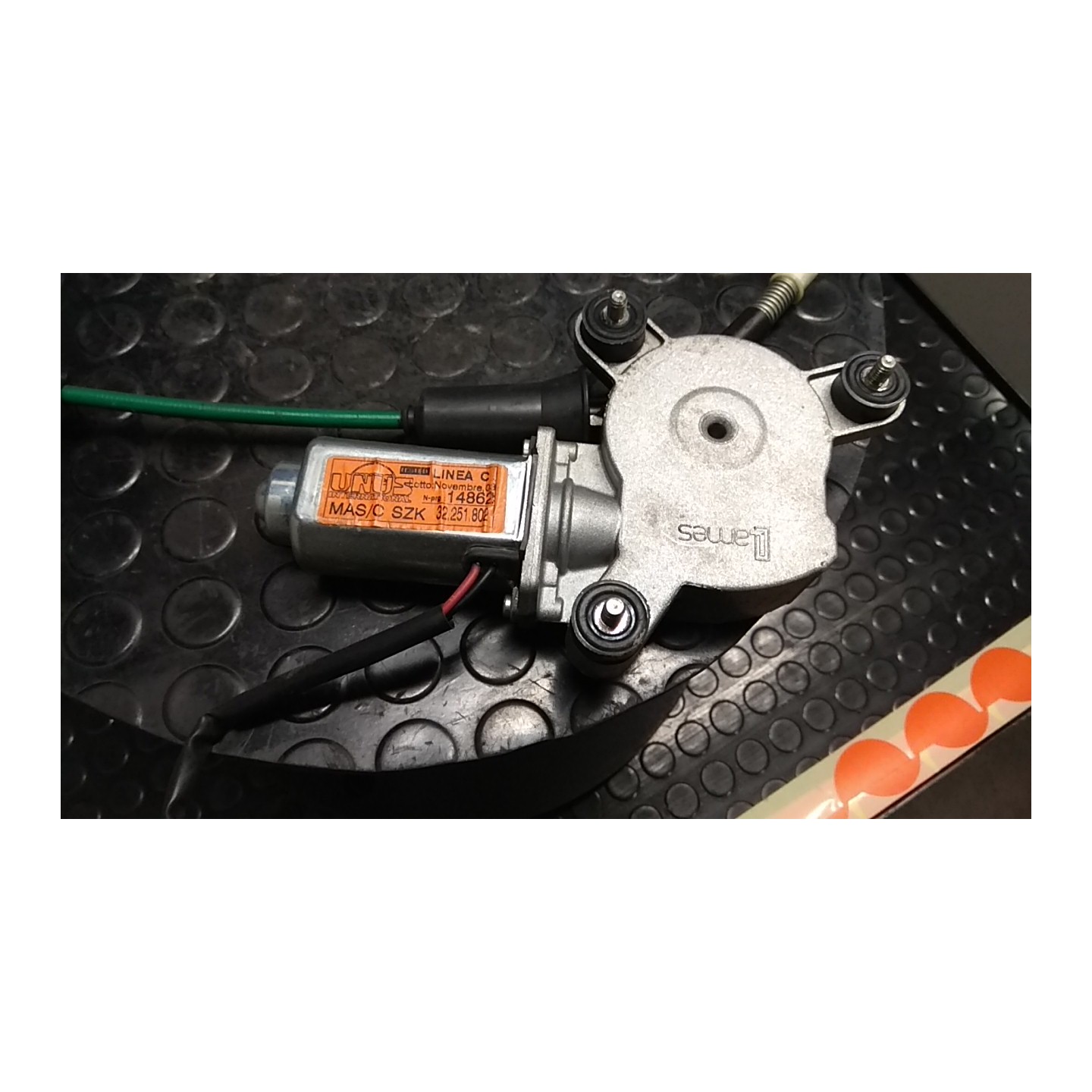 ALZACRISTALLO ELETTR. PORTA ANT. C/MOTORINO DX. 117 OPEL AGILA (H00) (08/03-01/08) Z10XEP 9215910