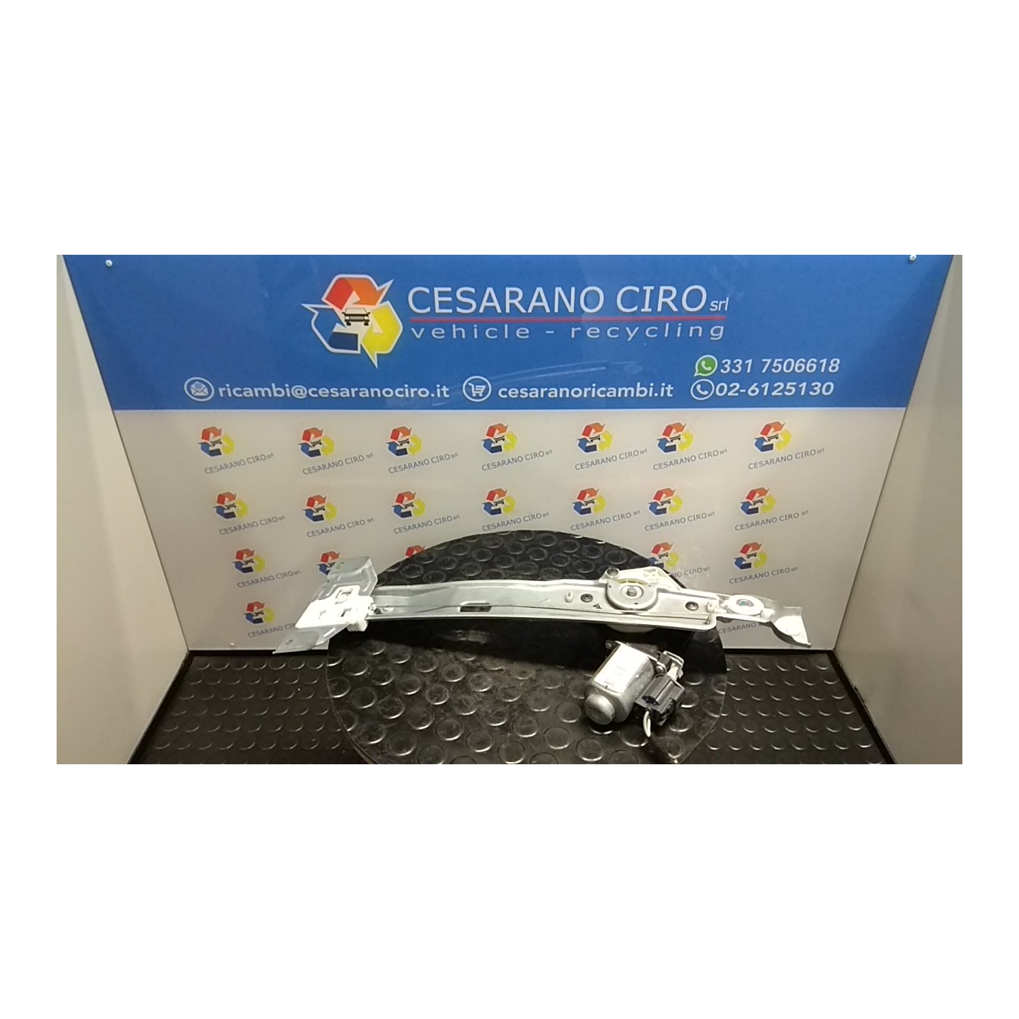 ALZACRISTALLO ELETTR. PORTA ANT. C/MOTORINO DX. 118 FORD KA+ (CDU) (04/16-05/19) YSKD 2021078
