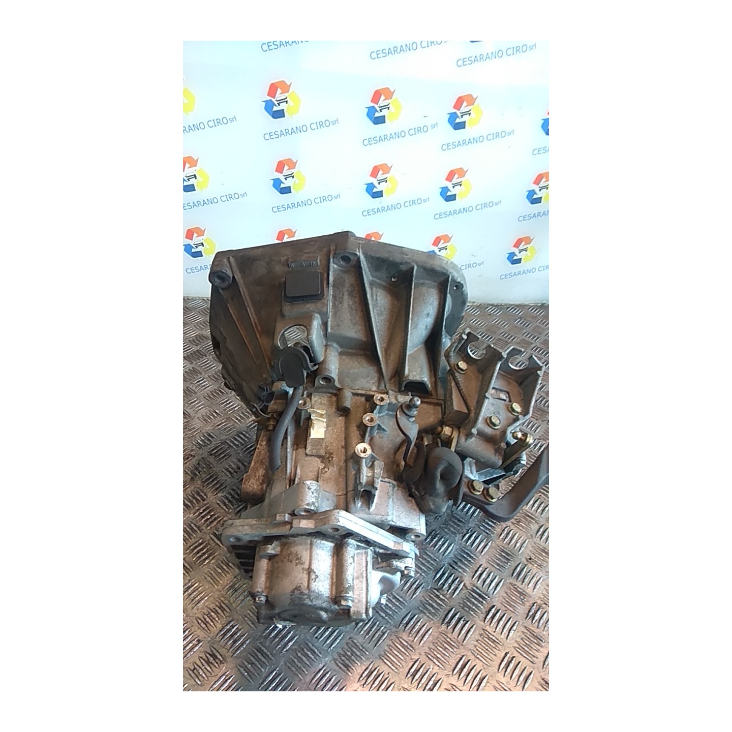 CAMBIO COMPL. 072 ALFA ROMEO 147 (W8) (08/00-01/06) AR32104 55201080