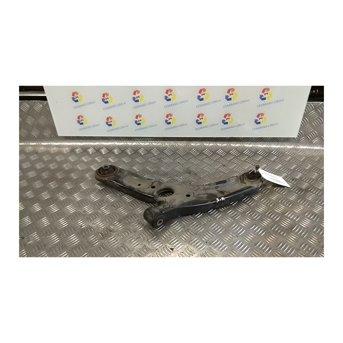 BRACCIO OSCILLANTE SOSP. ANT. SX. 041 HYUNDAI VELOSTER (07/11-) G4FD 545003X000