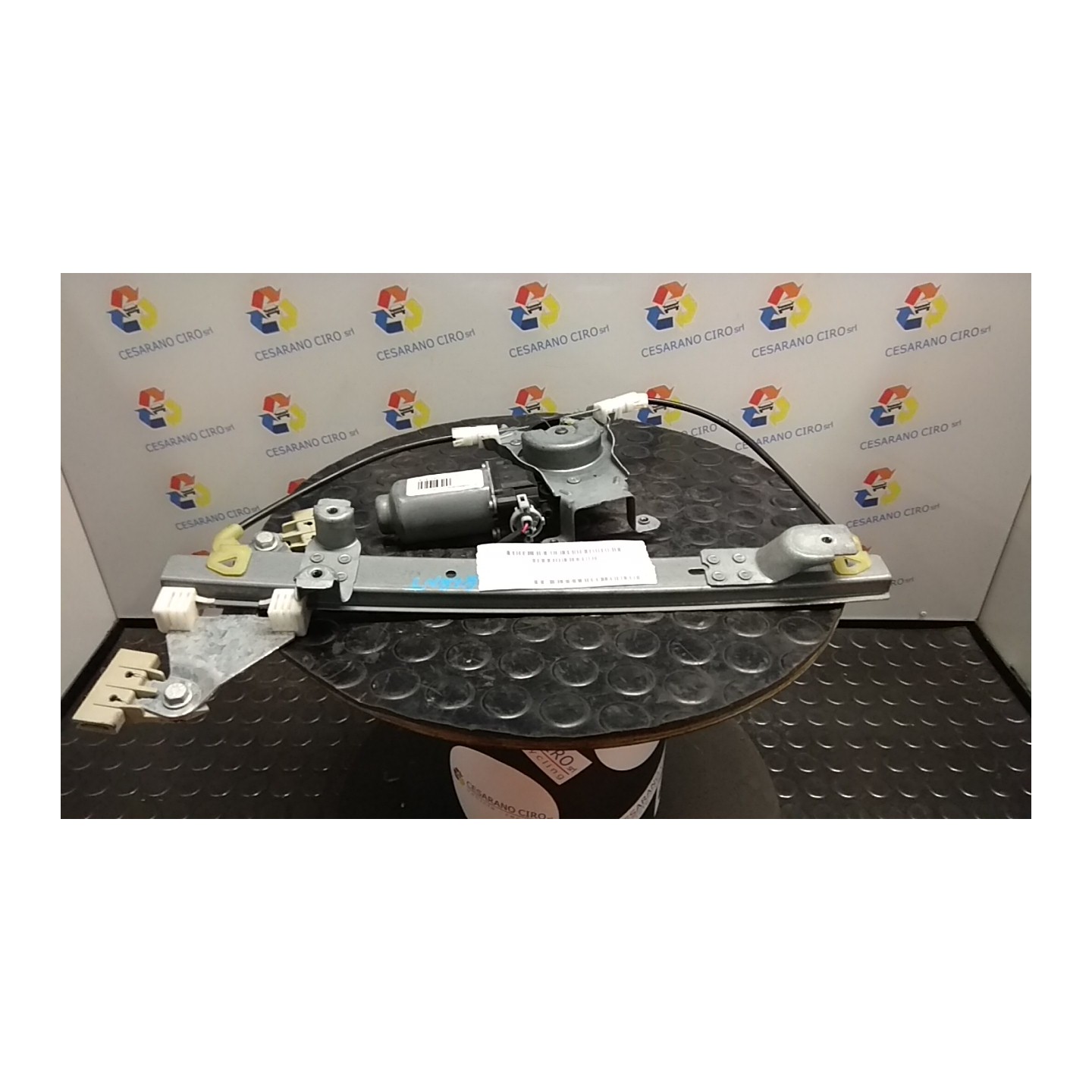 ALZACRISTALLO ELETTR. PORTA POST. C/MOTORINO SX. 130 NISSAN QASHQAI (J10E/JJ10E) (02/07-12 M9R 82701EY11A