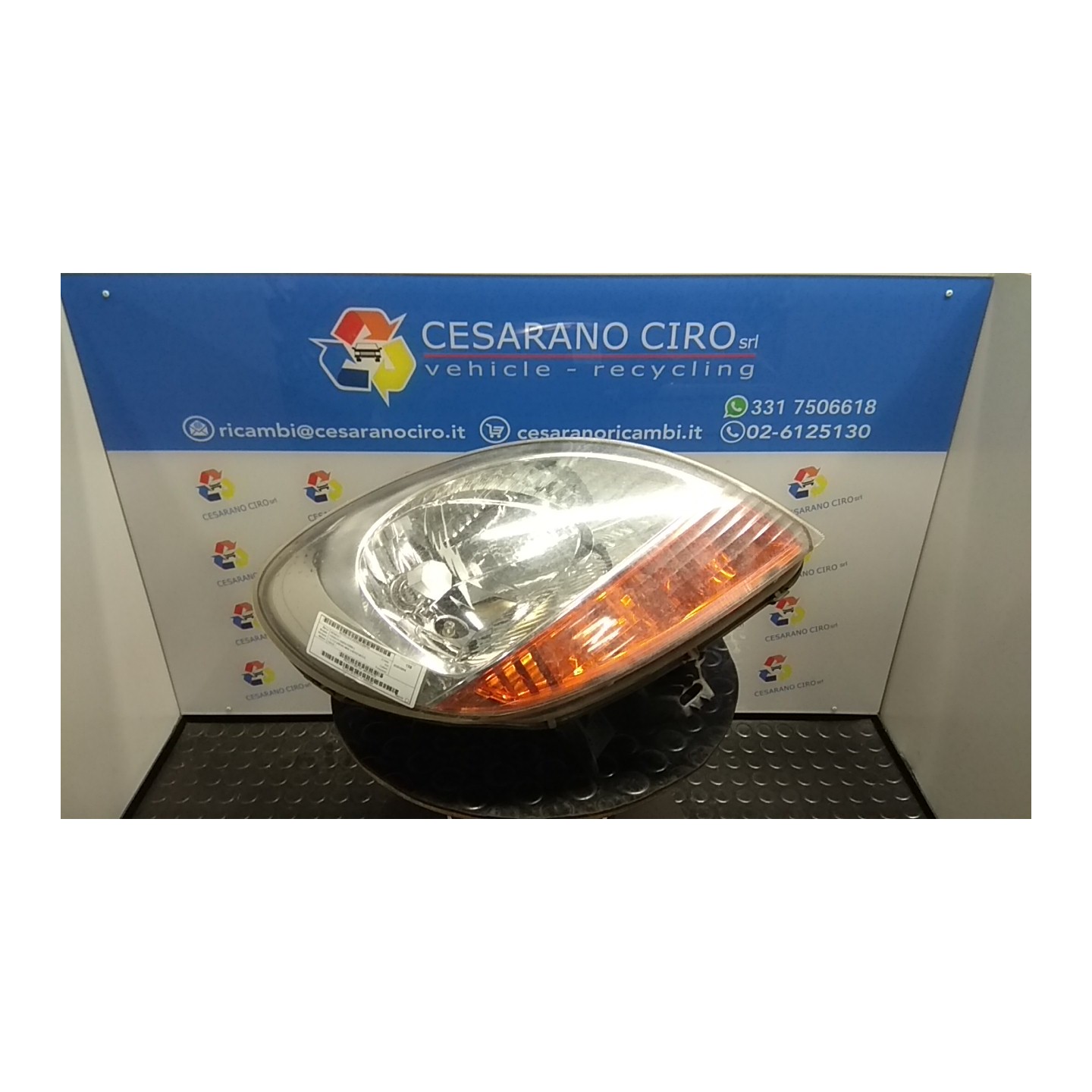 PROIETTORE DX. 164 RENAULT KANGOO (04/03-03/09) K9KA7 260107401R