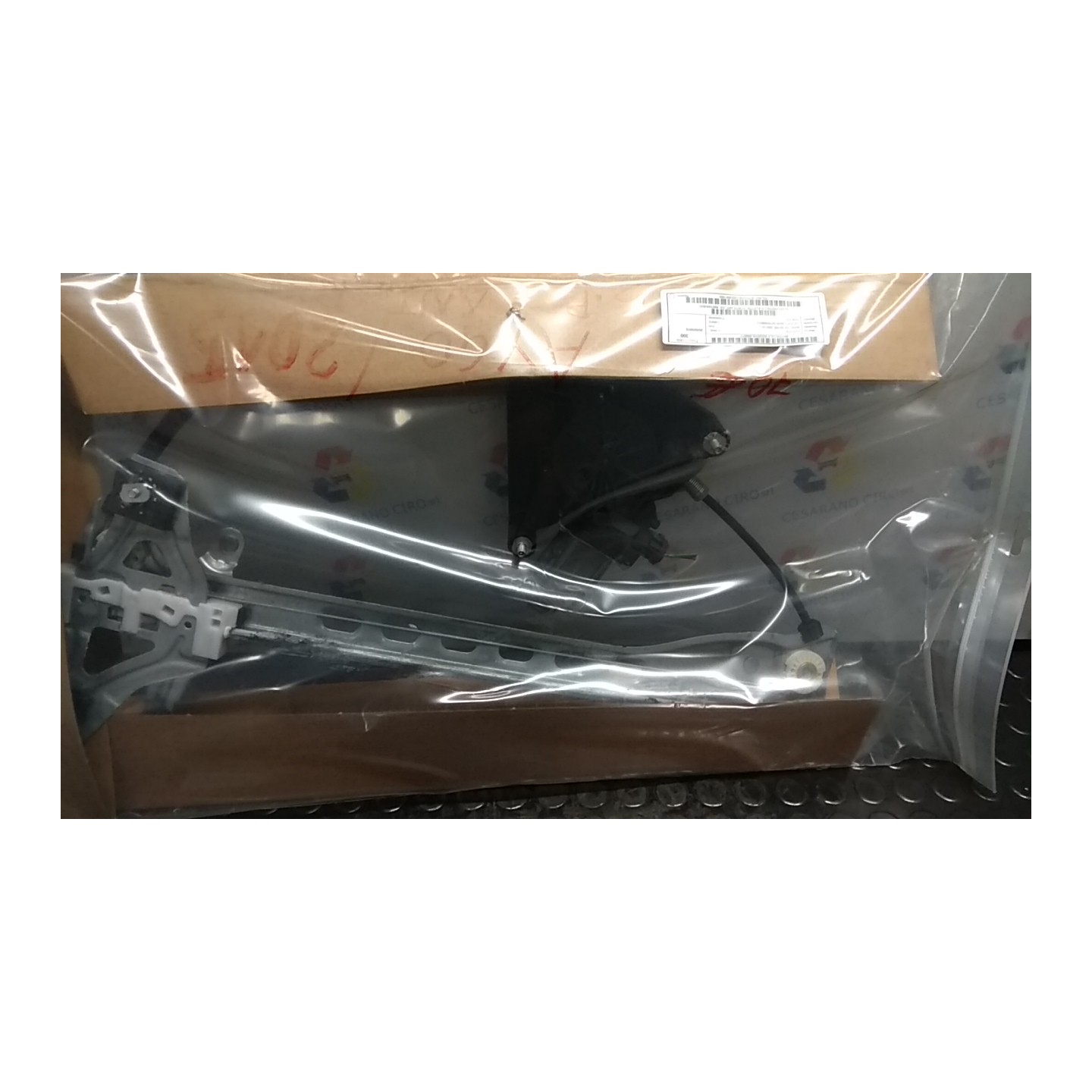 ALZACRISTALLO ELETTR. PORTA ANT. DX. 017 TOYOTA AYGO 2A SERIE (06/14-) 1KR-FE 698100H031