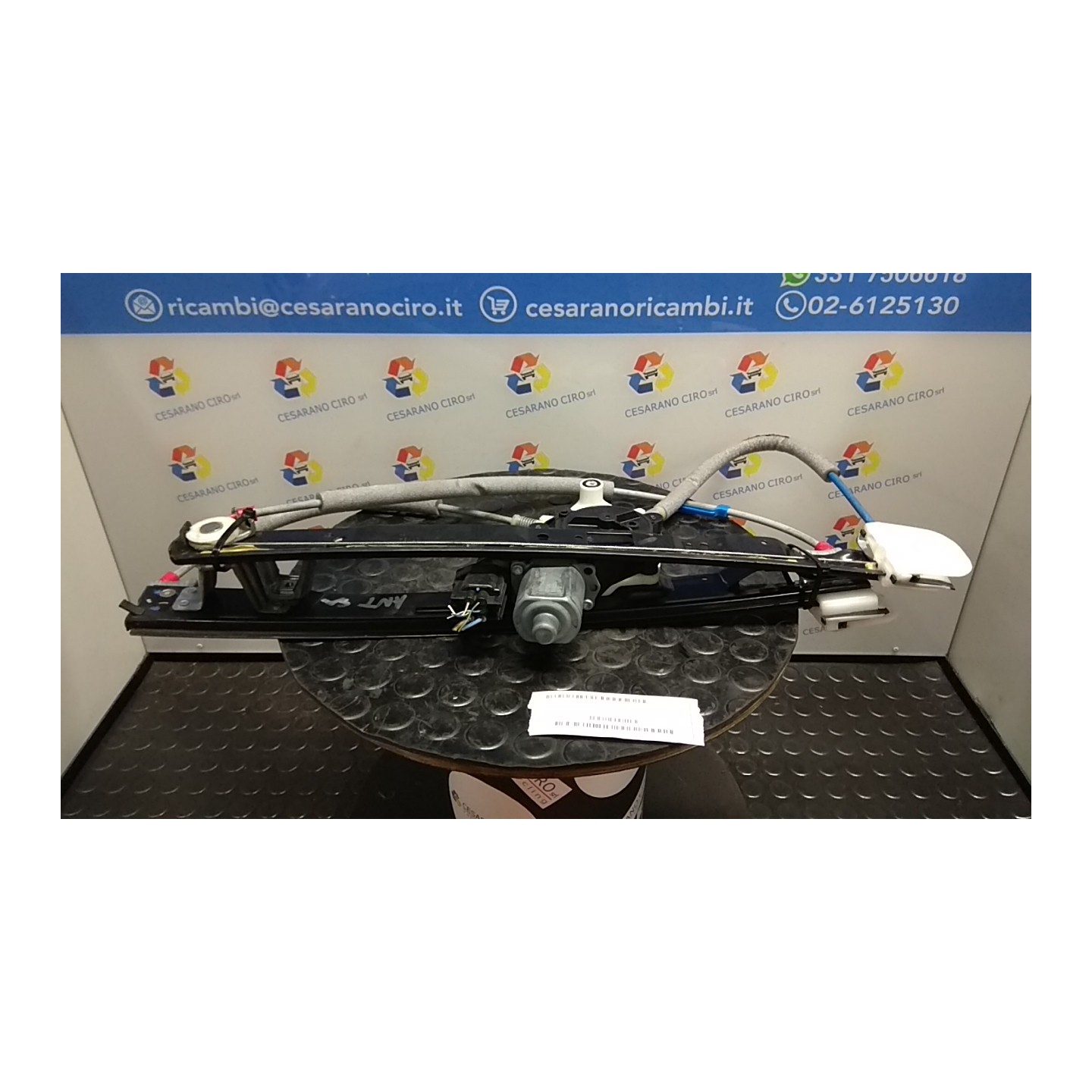 ALZACRISTALLO ELETTR. PORTA ANT. SX. 019 FORD B-MAX (CB2) (07/12-) XUJB 1891065