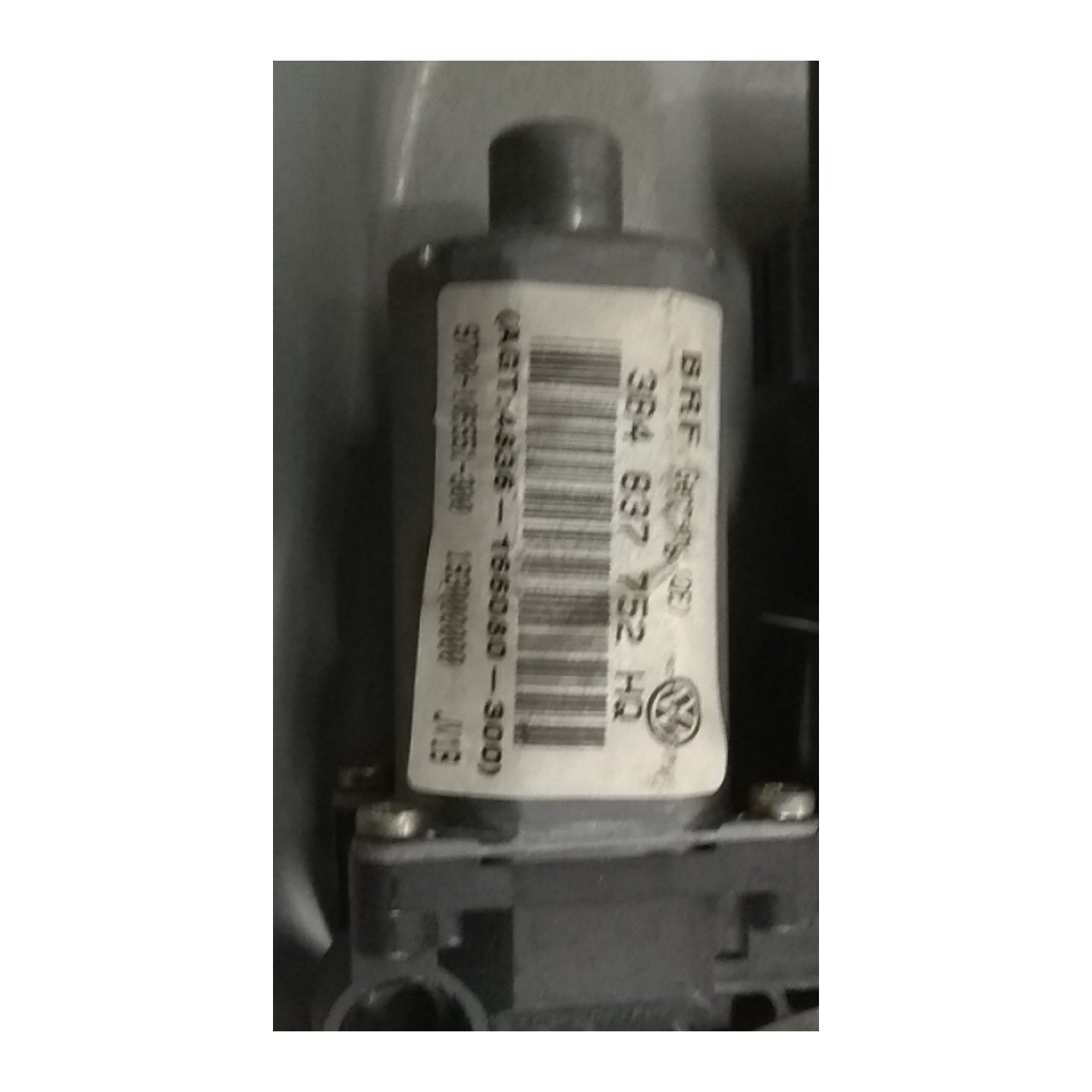 ALZACRISTALLO ELETTR. PORTA ANT. DX. 038 VOLKSWAGEN PASSAT (3B) (10/00-03/06) AWX 3B1837462