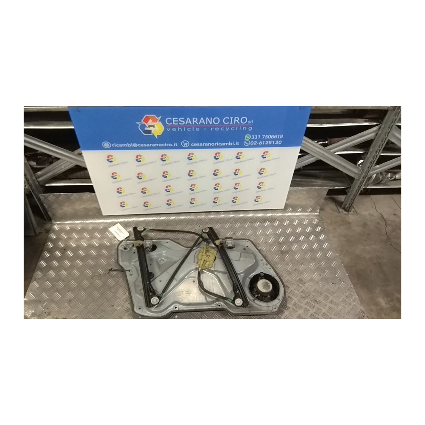 ALZACRISTALLO ELETTR. PORTA ANT. C/S DX. 041 SEAT LEON (1M) (12/99-02/06) AXP 1M0837462A