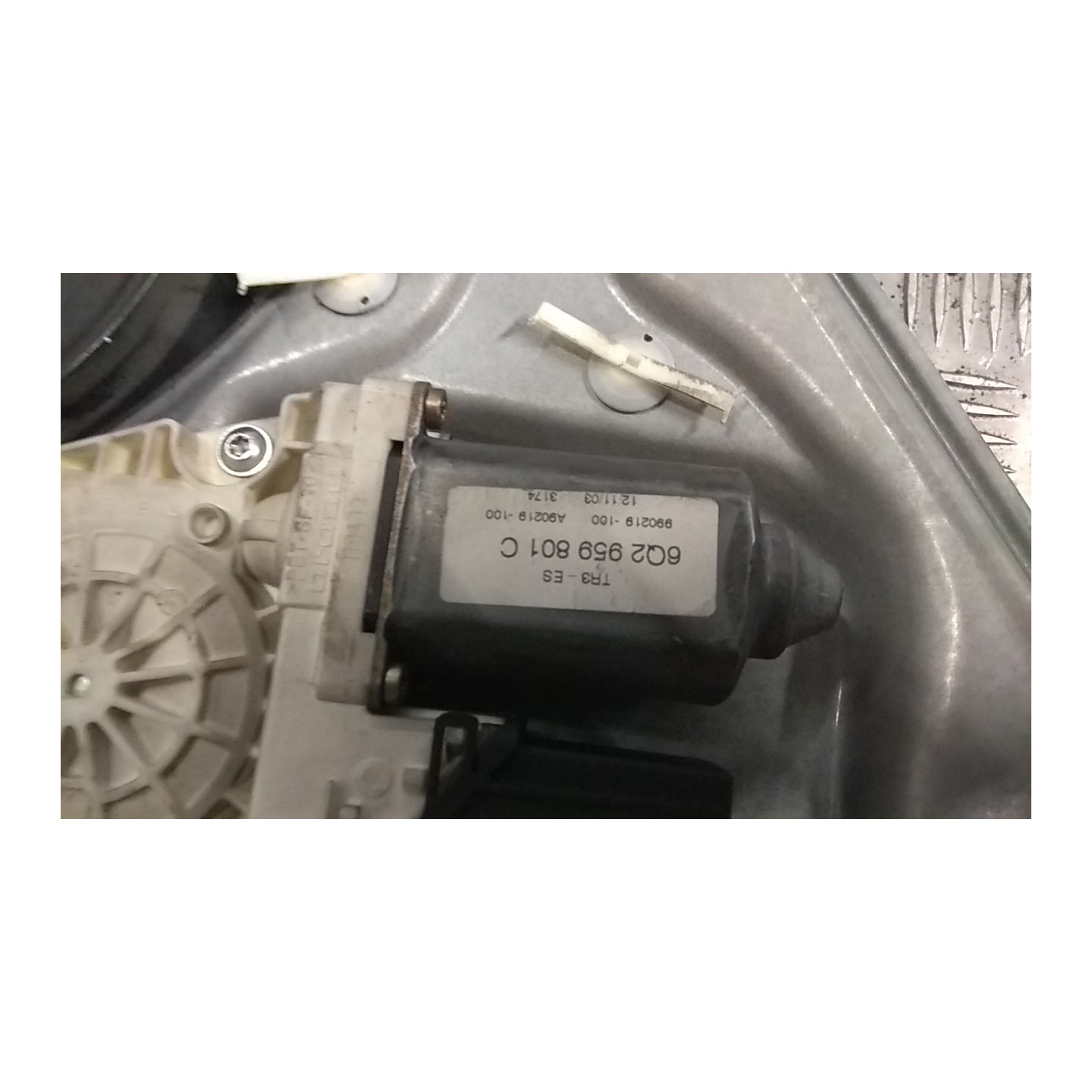 ALZACRISTALLO PORTA ANT. DX. 042 SEAT IBIZA (6L) (12/01-08/09) ATD 6L4837462