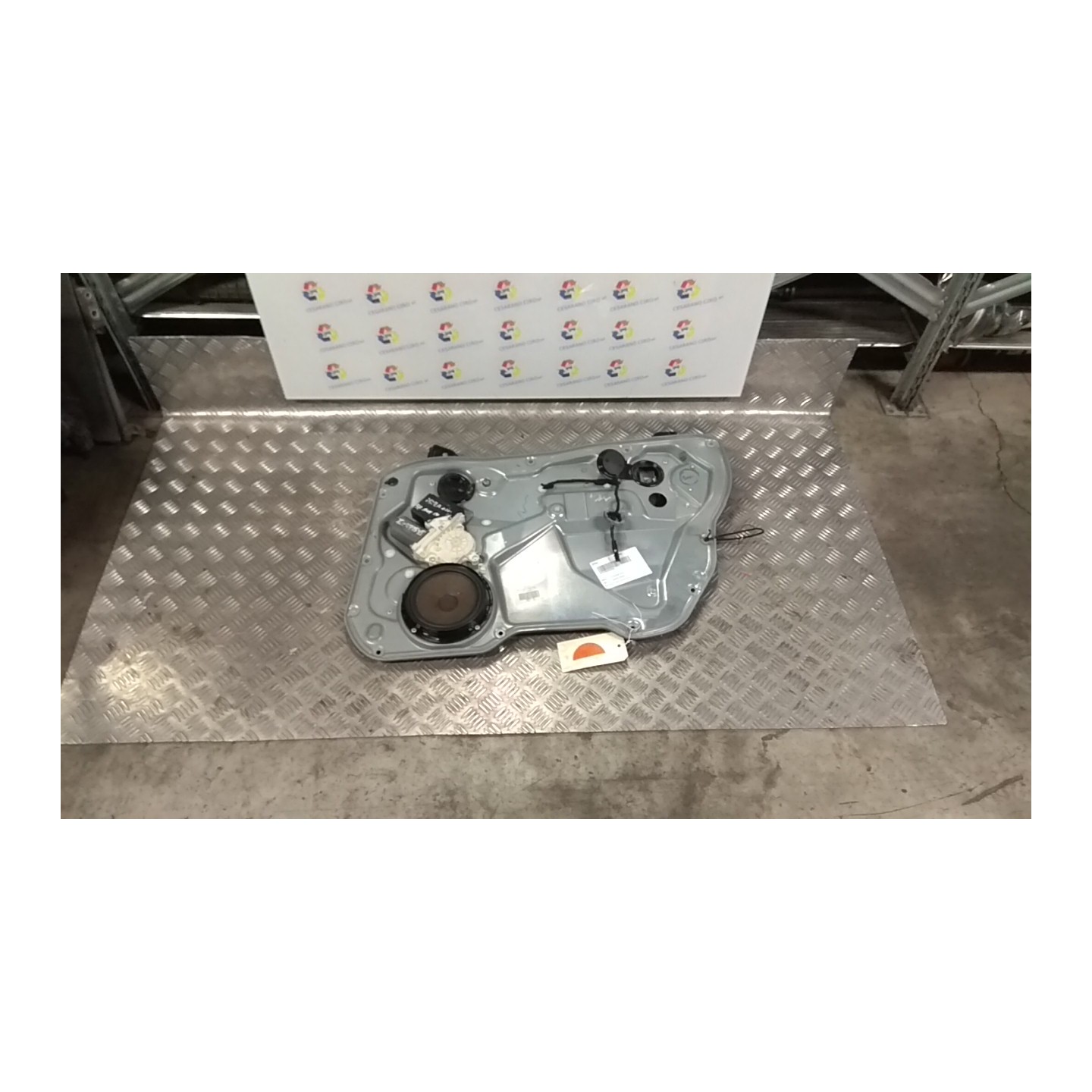 ALZACRISTALLO PORTA ANT. DX. 044 SEAT IBIZA (6L) (12/01-08/09) AMF 6L4837462