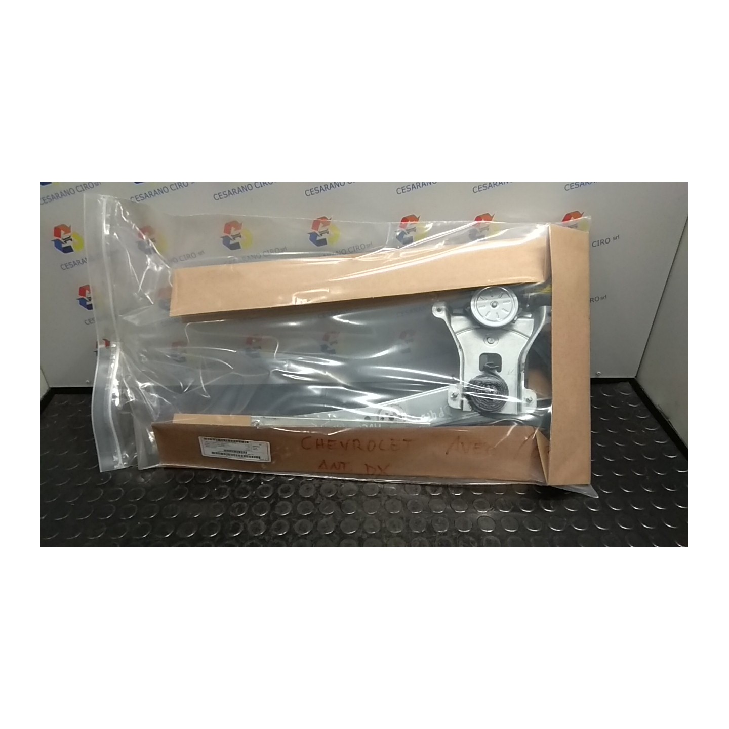 ALZACRISTALLO ELETTR. PORTA ANT. DX. 045 CHEVROLET (DAEWOO) AVEO (T250) (06/08-11/12) B12D1 96541784