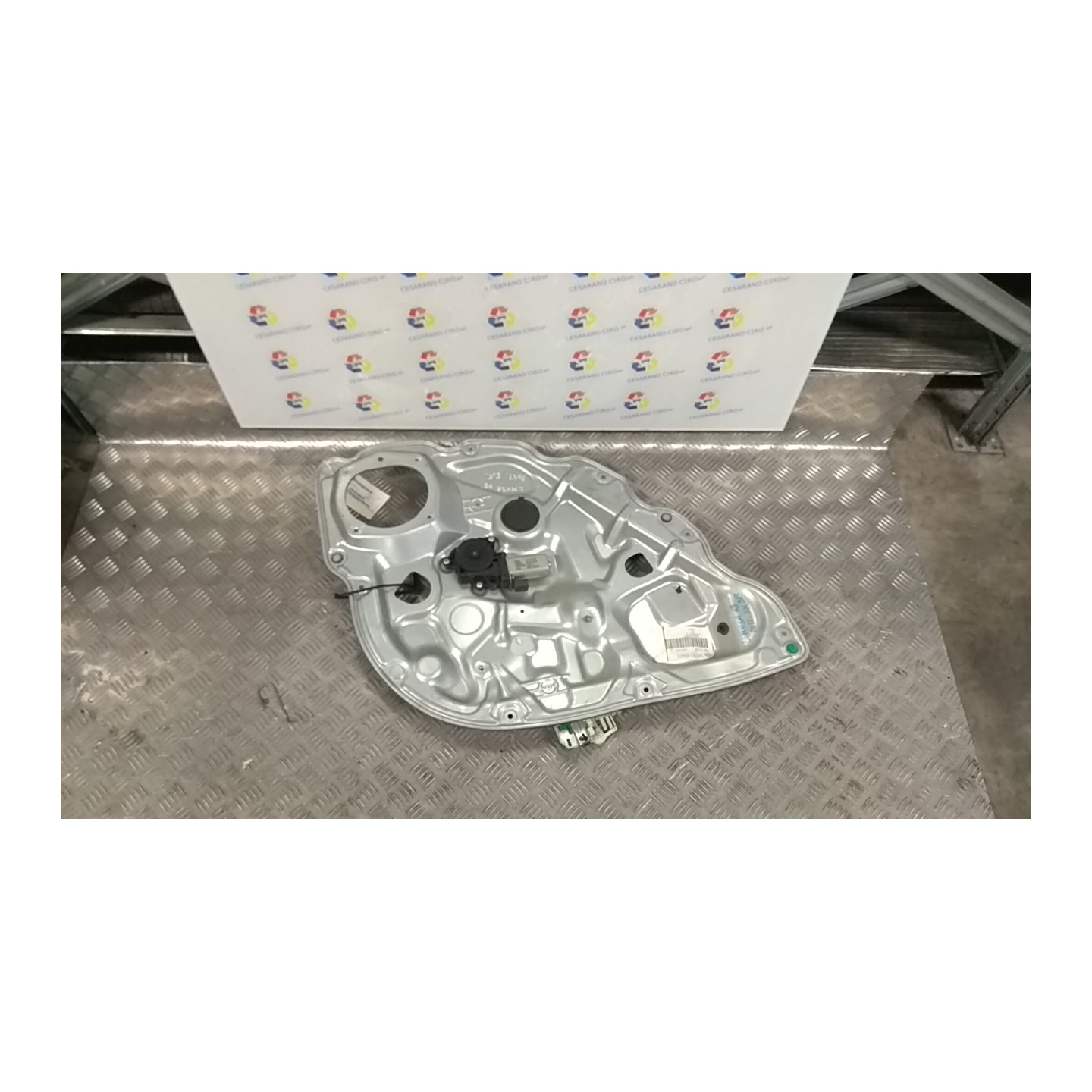 ALZACRISTALLO PORTA POST. SX. 056 LANCIA MUSA (TG) (07/04-06/08) 199A3000 71734851