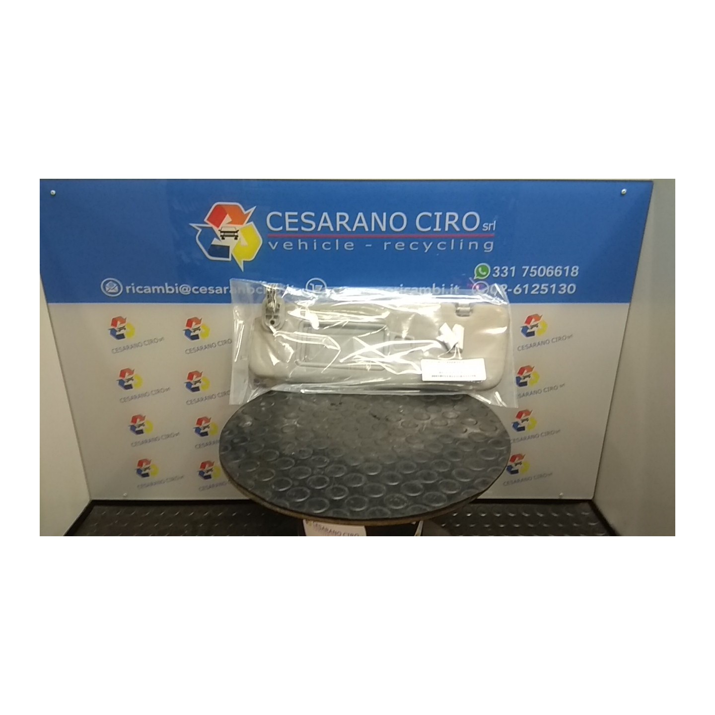 ALETTA PARASOLE PARABREZZA C/SPECCHIO SX. 128 KIA VENGA (01/10-) D4FC 852101P100ED