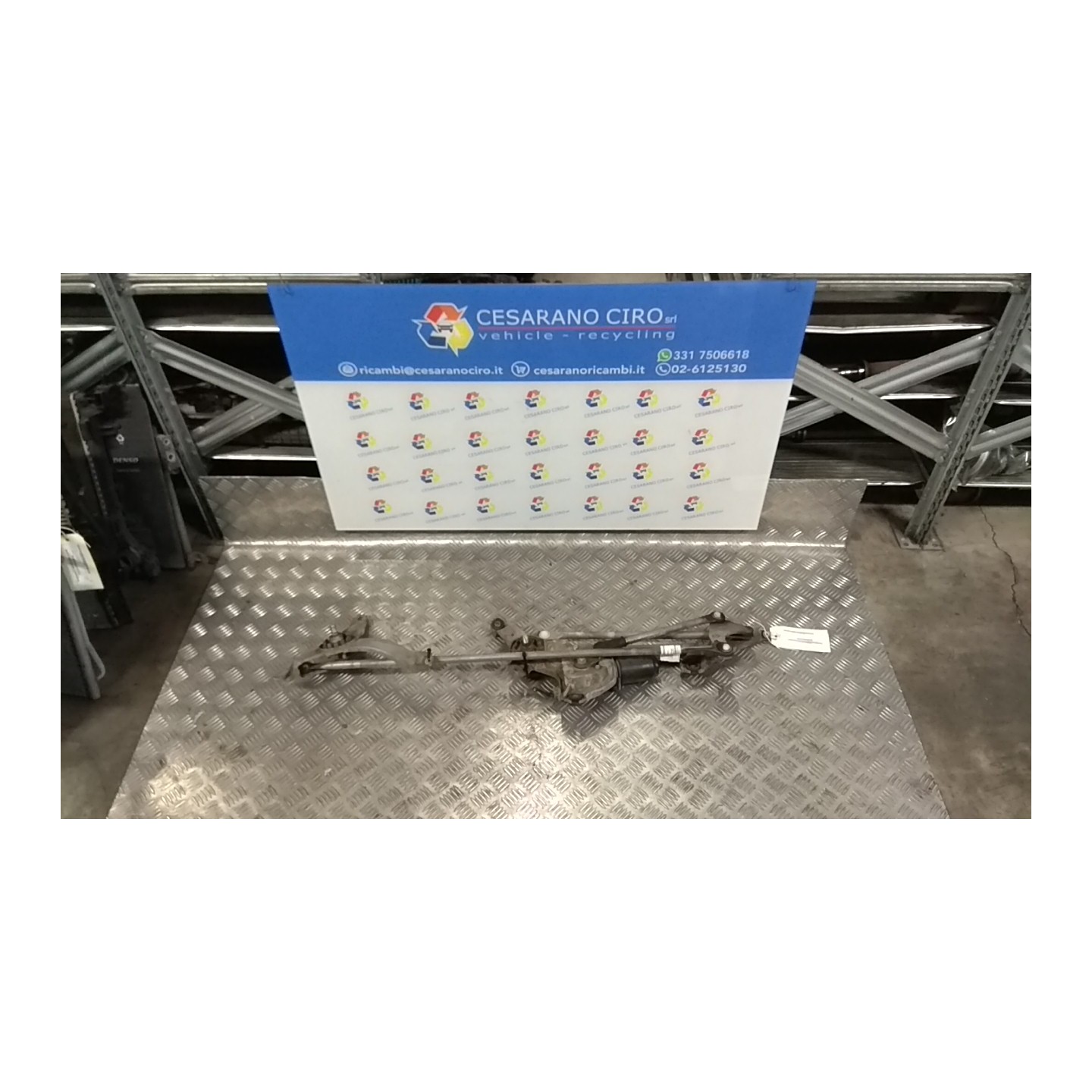 MECCANISMO TERGIPARABREZZA CON MOTORINO 068 MITSUBISHI GRANDIS (09/05-06/09) BSY 8250A138