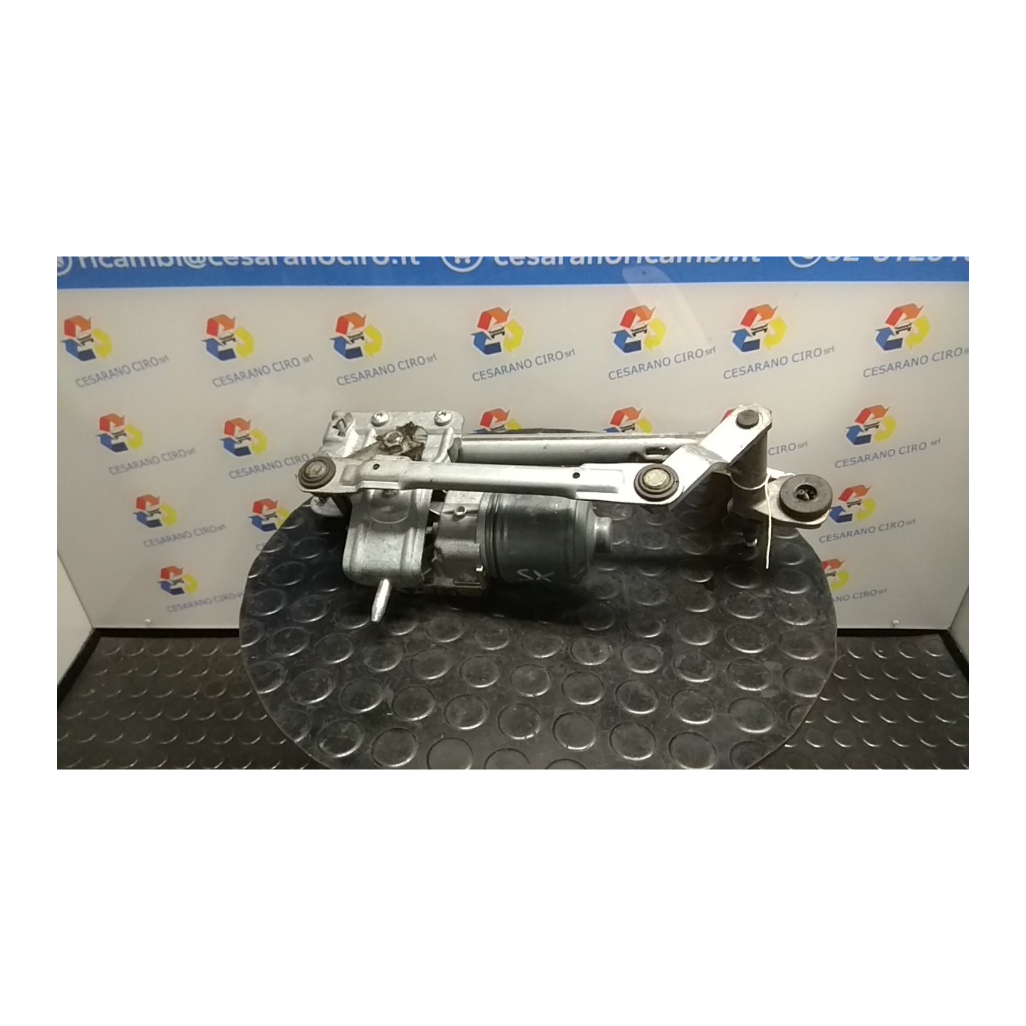 MECCANISMO TERGIPARABREZZA CON MOTORINO SX. 065 VOLKSWAGEN GOLF PLUS (5M) (01/05-04/09) BKC 5M0955023E