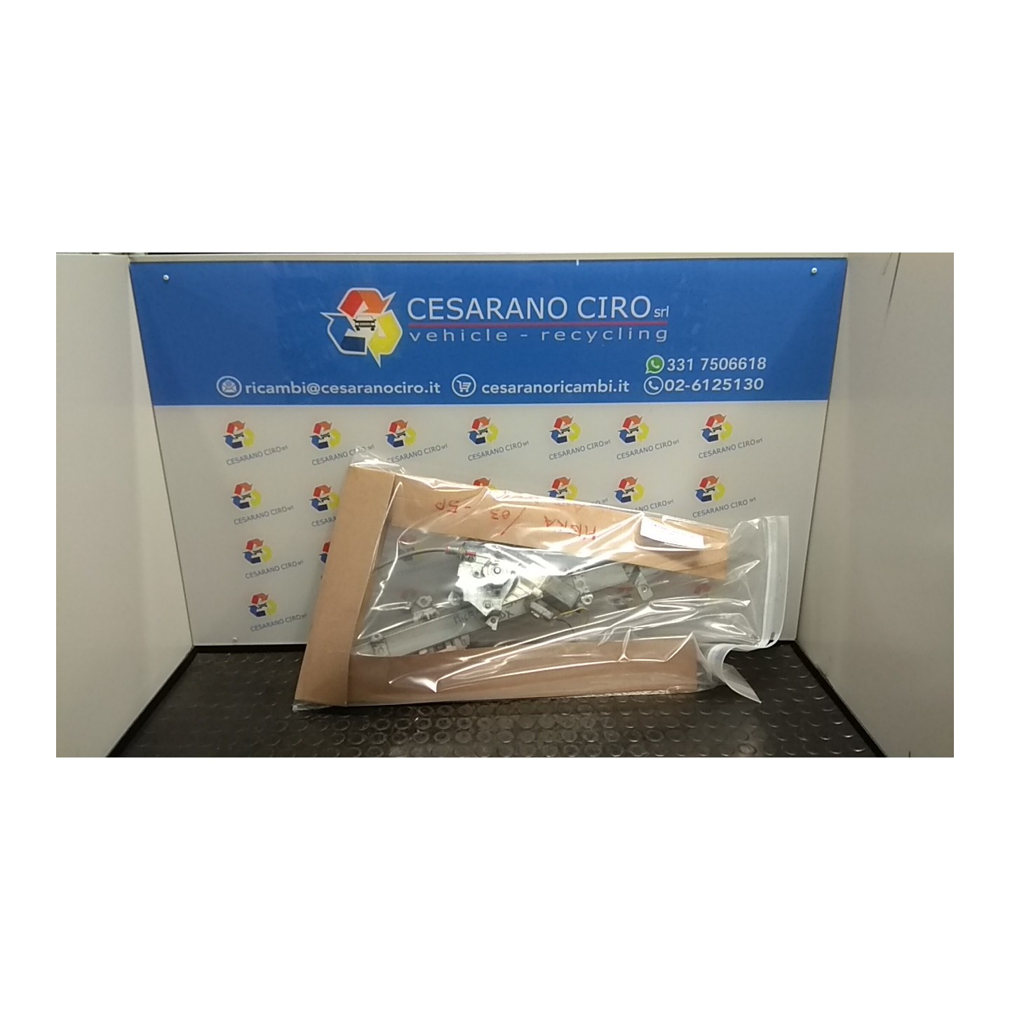 ALZACRISTALLO ELETTR. PORTA ANT. C/M DX. 006 NISSAN MICRA (K12E) (11/02-) CR14 80700BC60B