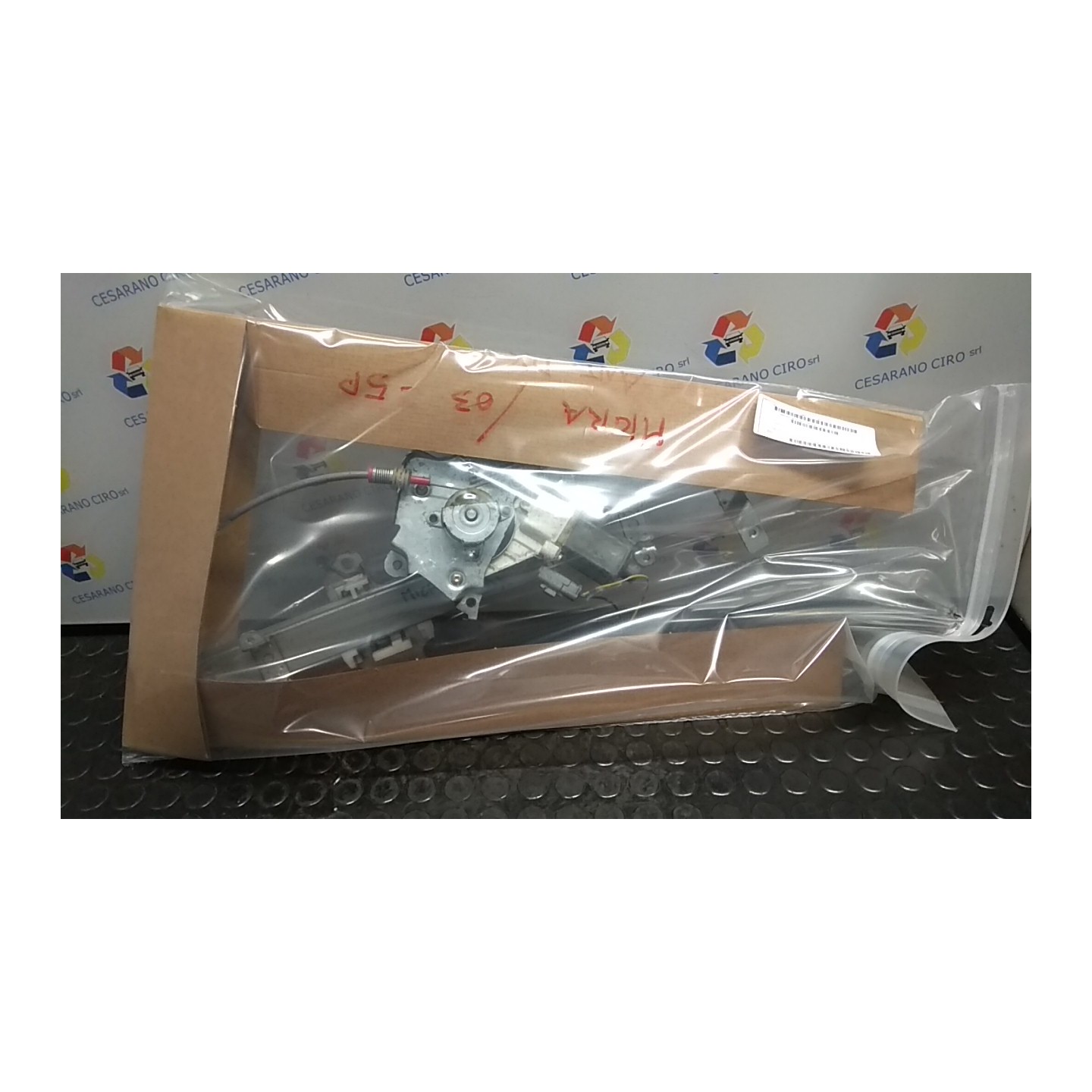 ALZACRISTALLO ELETTR. PORTA ANT. C/M DX. 006 NISSAN MICRA (K12E) (11/02-) CR14 80700BC60B