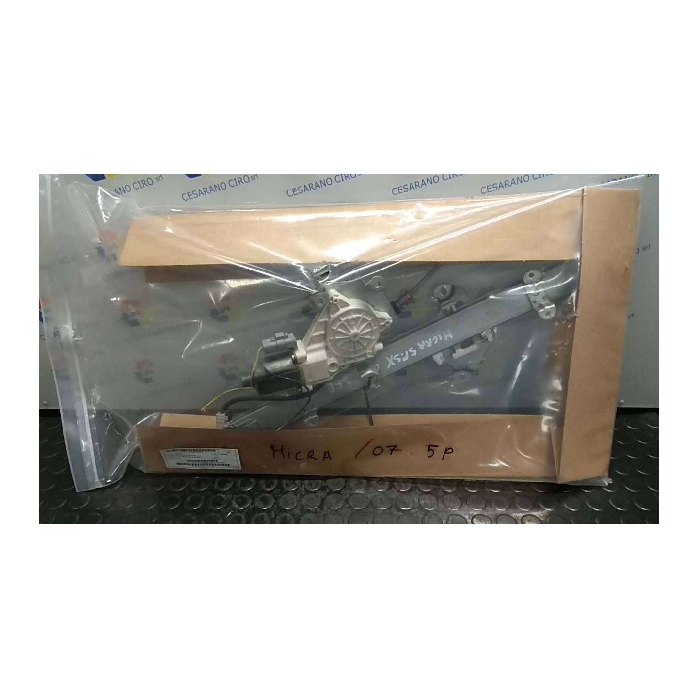 ALZACRISTALLO ELETTR. PORTA ANT. C/M SX. 009 NISSAN MICRA (K12E) (11/02-05/06) CR12 80701BC60B