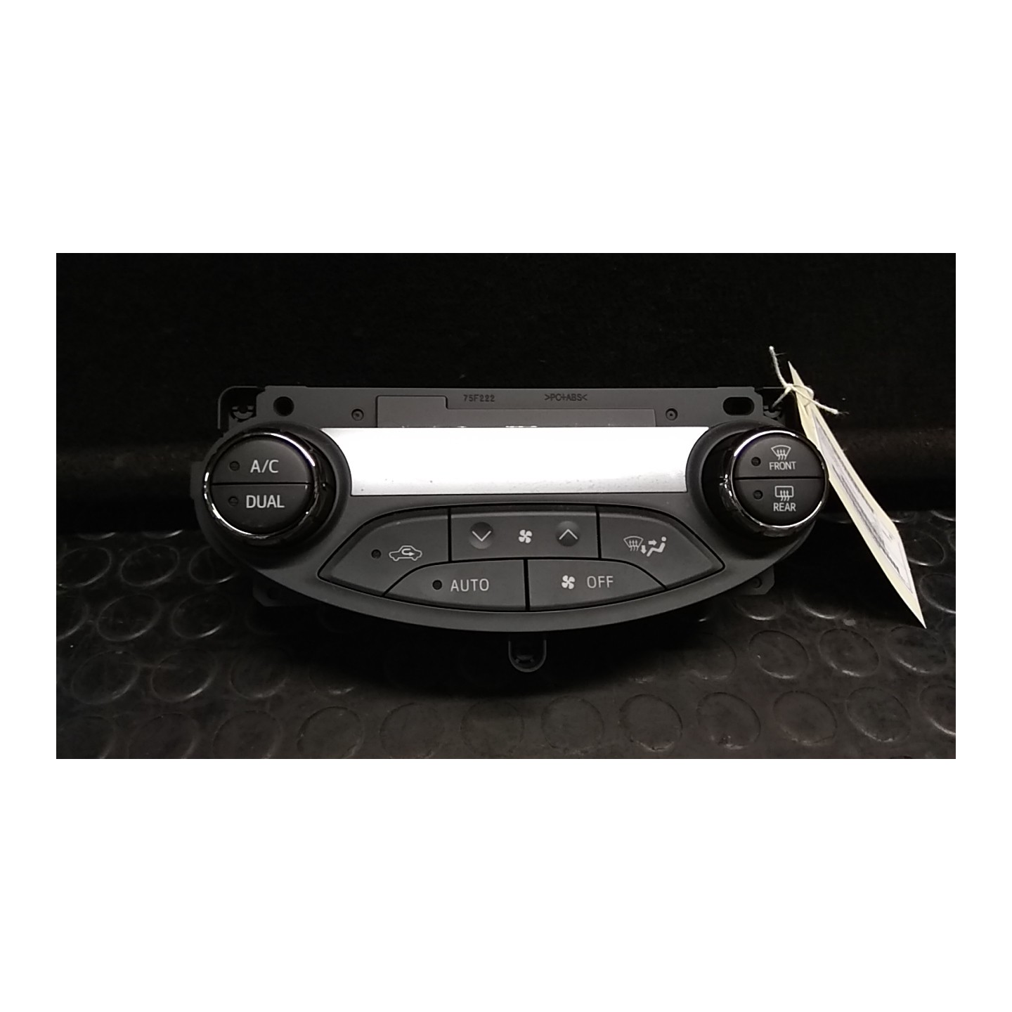 BLOCCO COMANDO CLIMATIZZAZIONE 016 TOYOTA YARIS (09/11-) 1NZ-FXE 559000D360C0