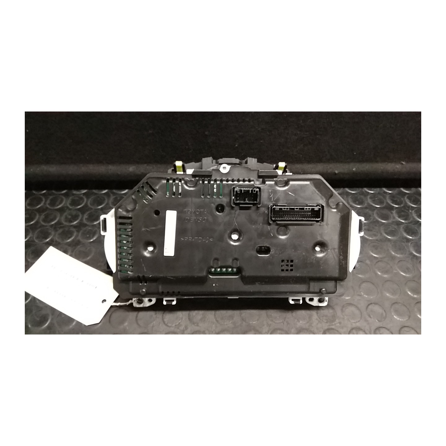 QUADRO STRUMENTI COMPL. C/CRUISE CONTROL 029 TOYOTA YARIS (09/11-) 1NZ-FXE 838000DR50