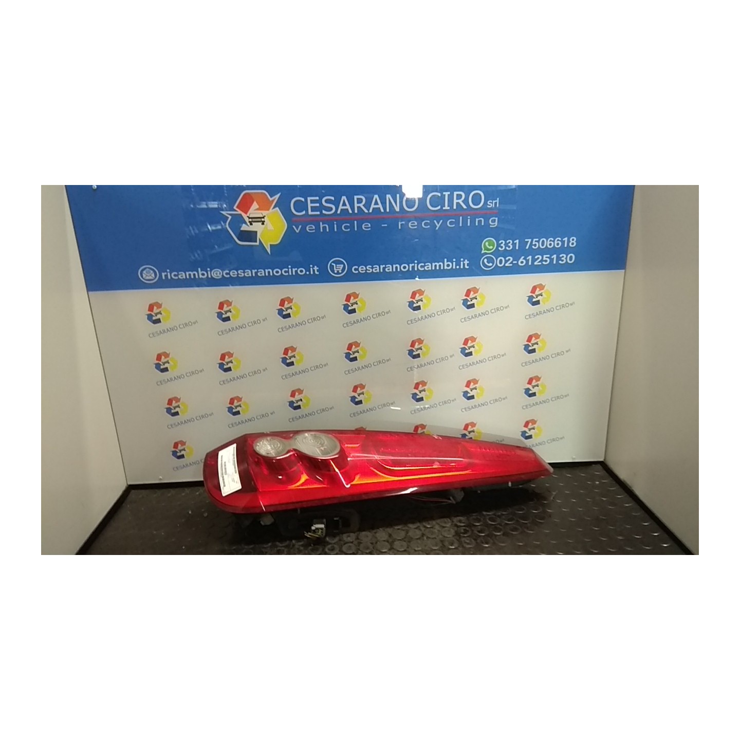 FANALE POST. DX. 050 FORD FIESTA (CBK) (12/05-12/08) F6JB 1437625