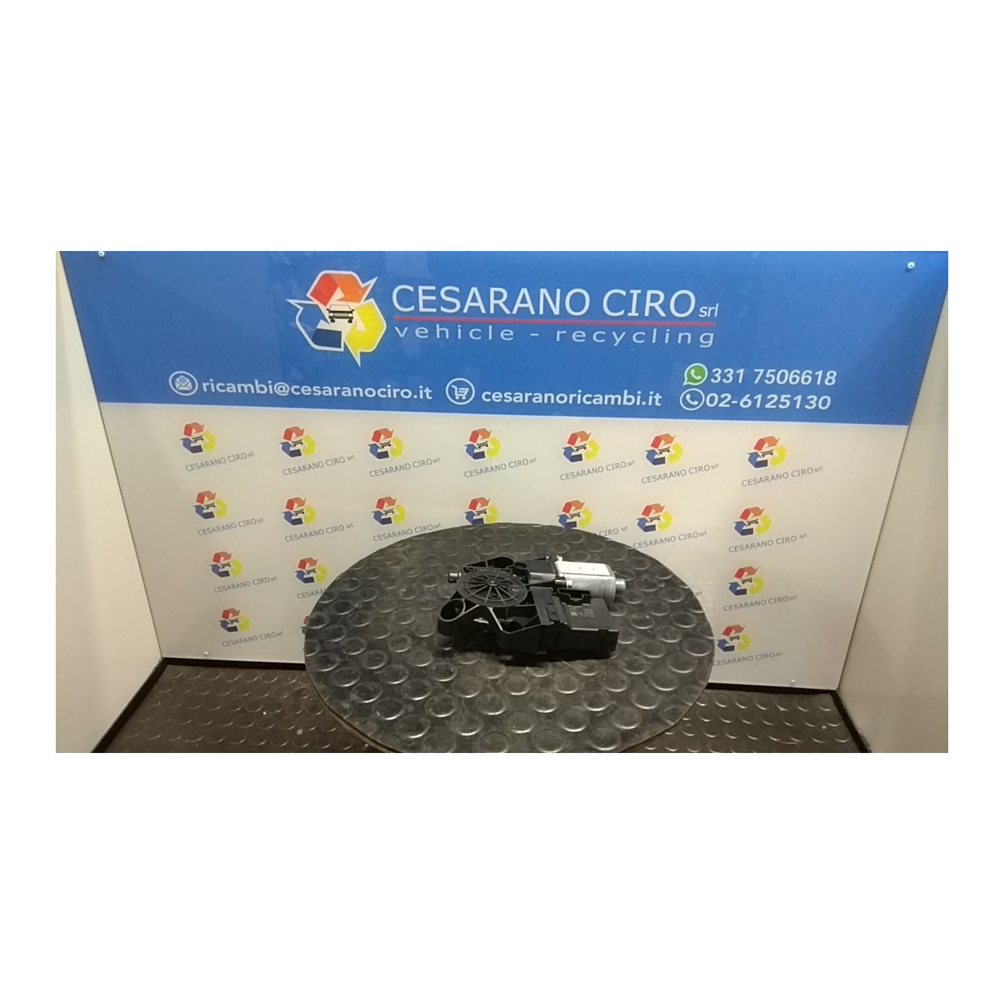 MOTORINO ALZACRISTALLO PORTA ANT. DX. 095 RENAULT MEGANE 3A SERIE (10/08-) K9KJ8 807301396R
