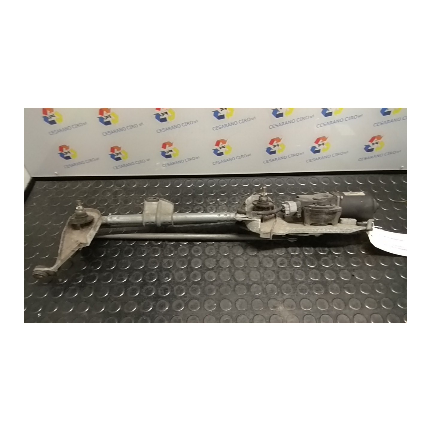 MECCANISMO TERGIPARABREZZA CON MOTOR 020 MITSUBISHI COLT 7A SERIE (06/04-12/09) 135950 8250A225