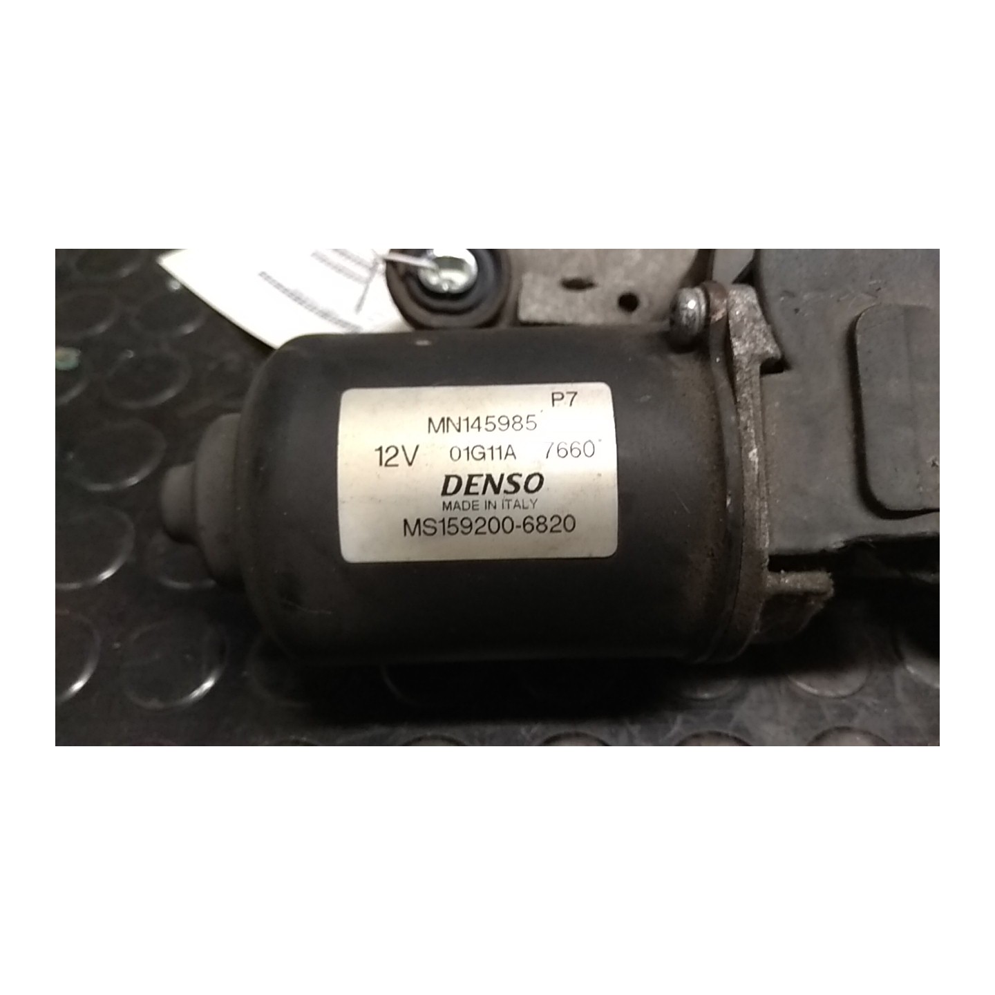 MECCANISMO TERGIPARABREZZA CON MOTOR 020 MITSUBISHI COLT 7A SERIE (06/04-12/09) 135950 8250A225