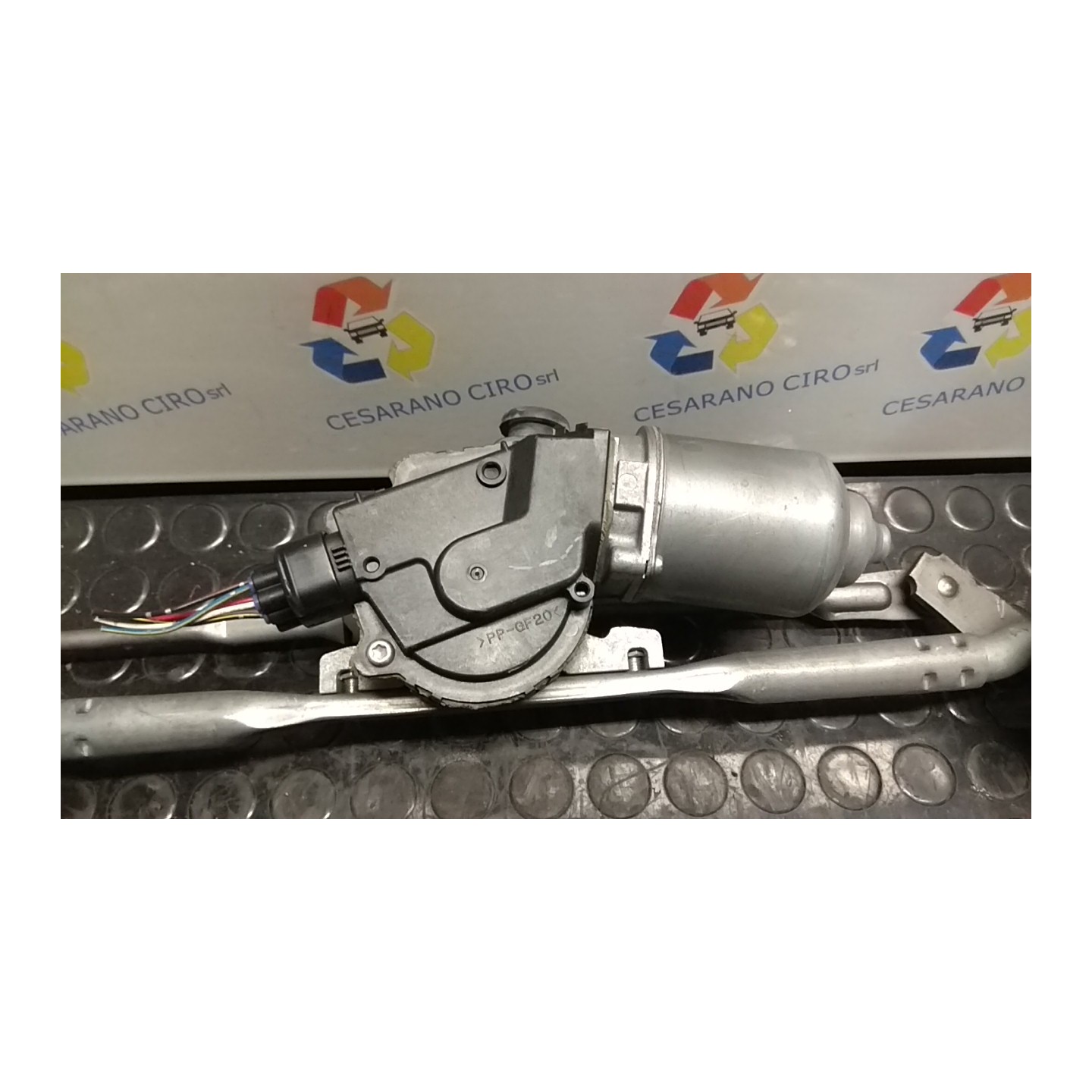 MECCANISMO TERGIPARABREZZA CON MOTORINO 037 DAIHATSU SIRION 2A SERIE (01/05-) 1KR NB3753064009002