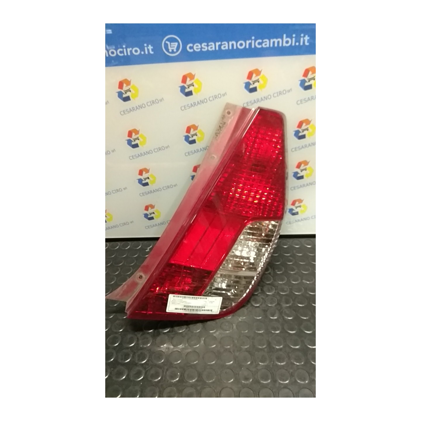 FANALE POST. DX. 082 HYUNDAI I10 (02/08-06/14-) G4HG 924020X020