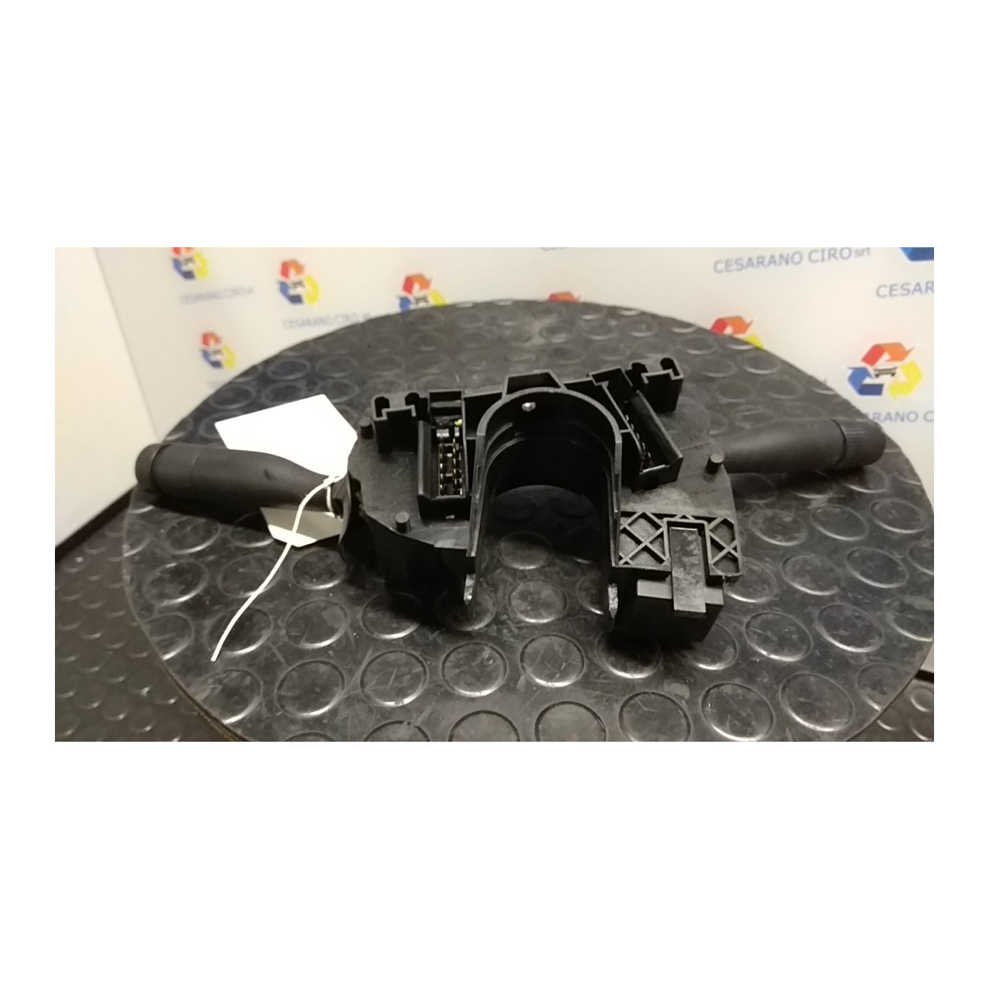 DEVIOGUIDASGANCIO 08-98 C/LAVA TERGI POST. 148 FORD KA (CCQ) (11/96-10/08) J4D 1041412