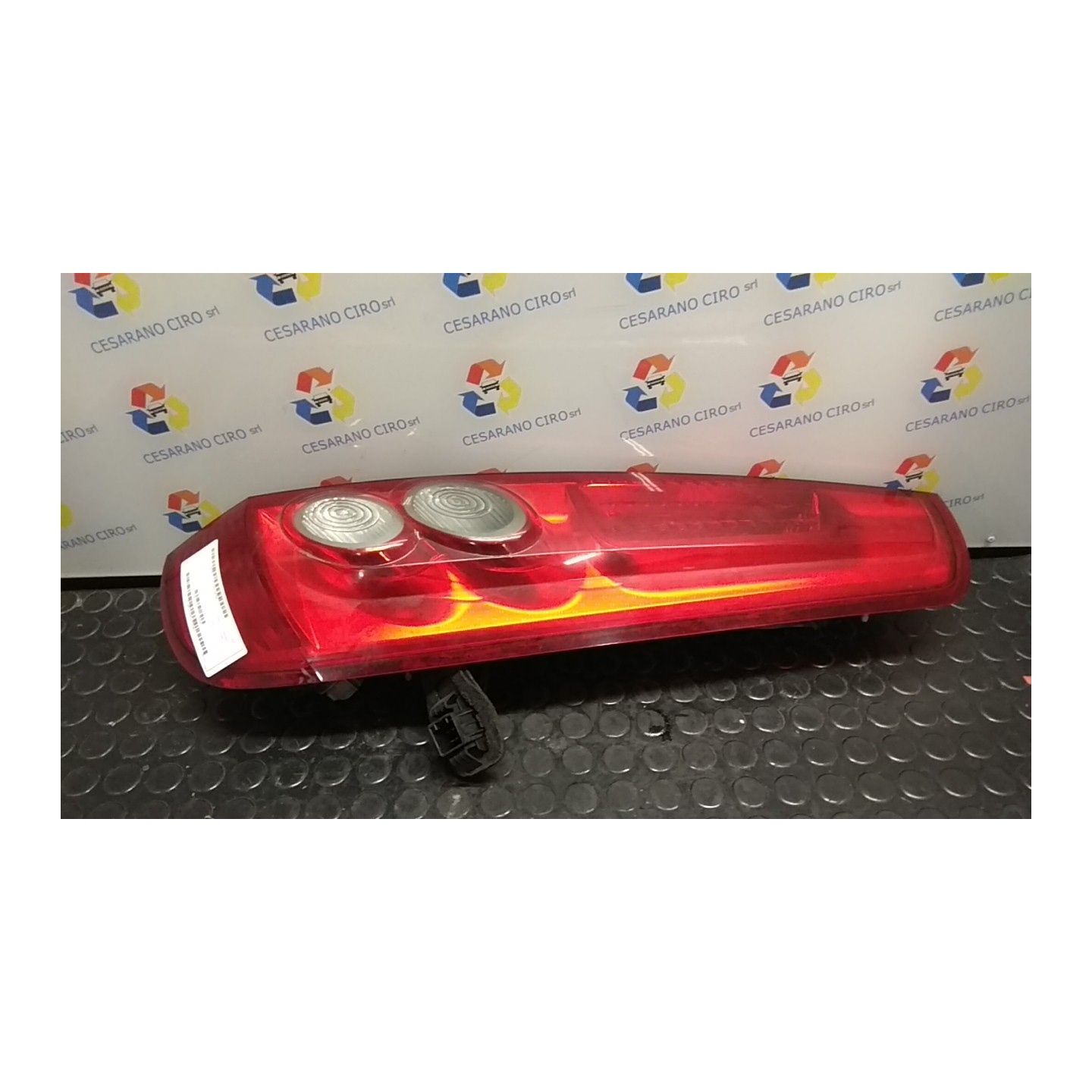 FANALE POST. DX. 154 FORD FIESTA (CBK) (12/05-12/08) F6JB 1437625