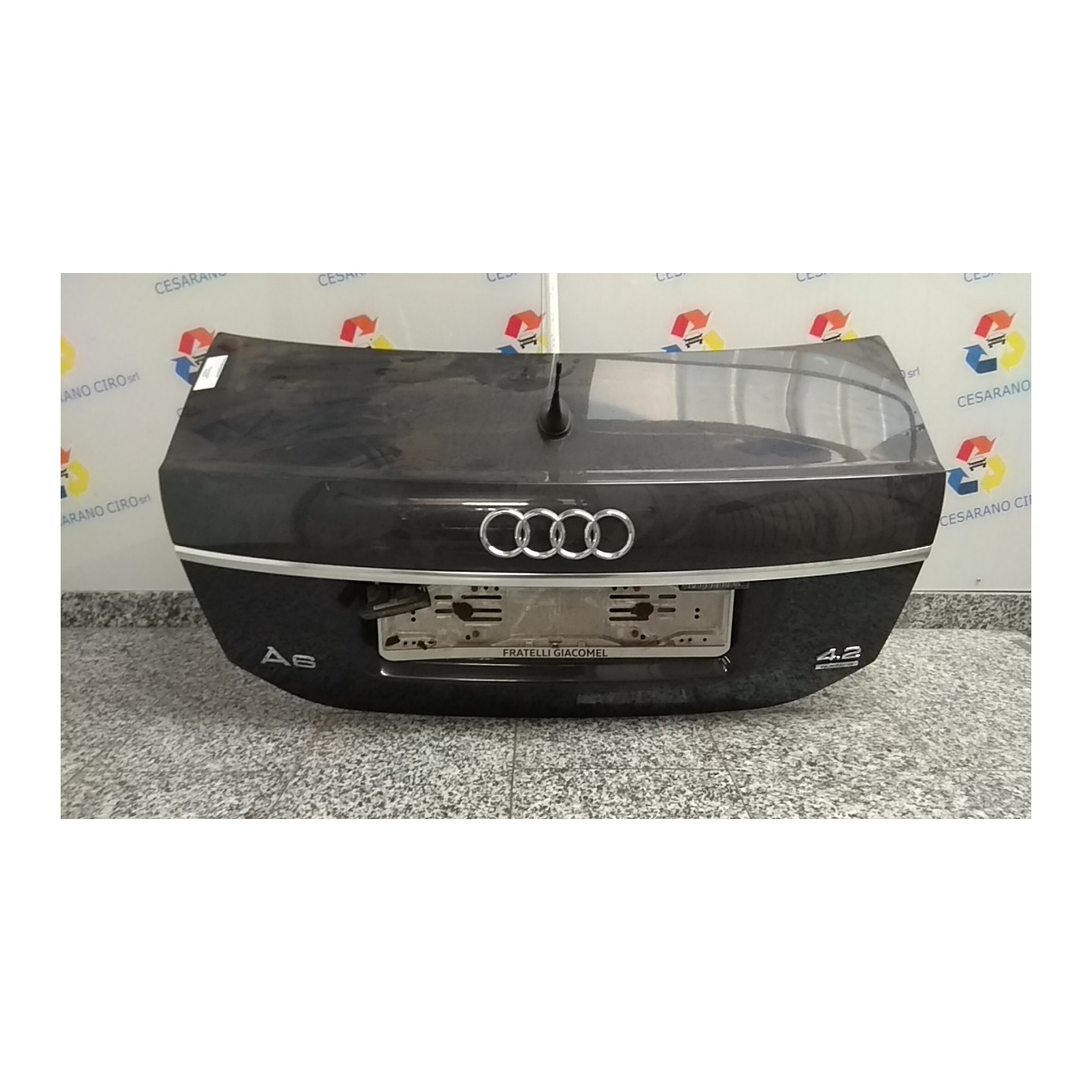 COFANO POST. 001 AUDI A6 (4F) (03/04-06/09) BAT 4F5827023F