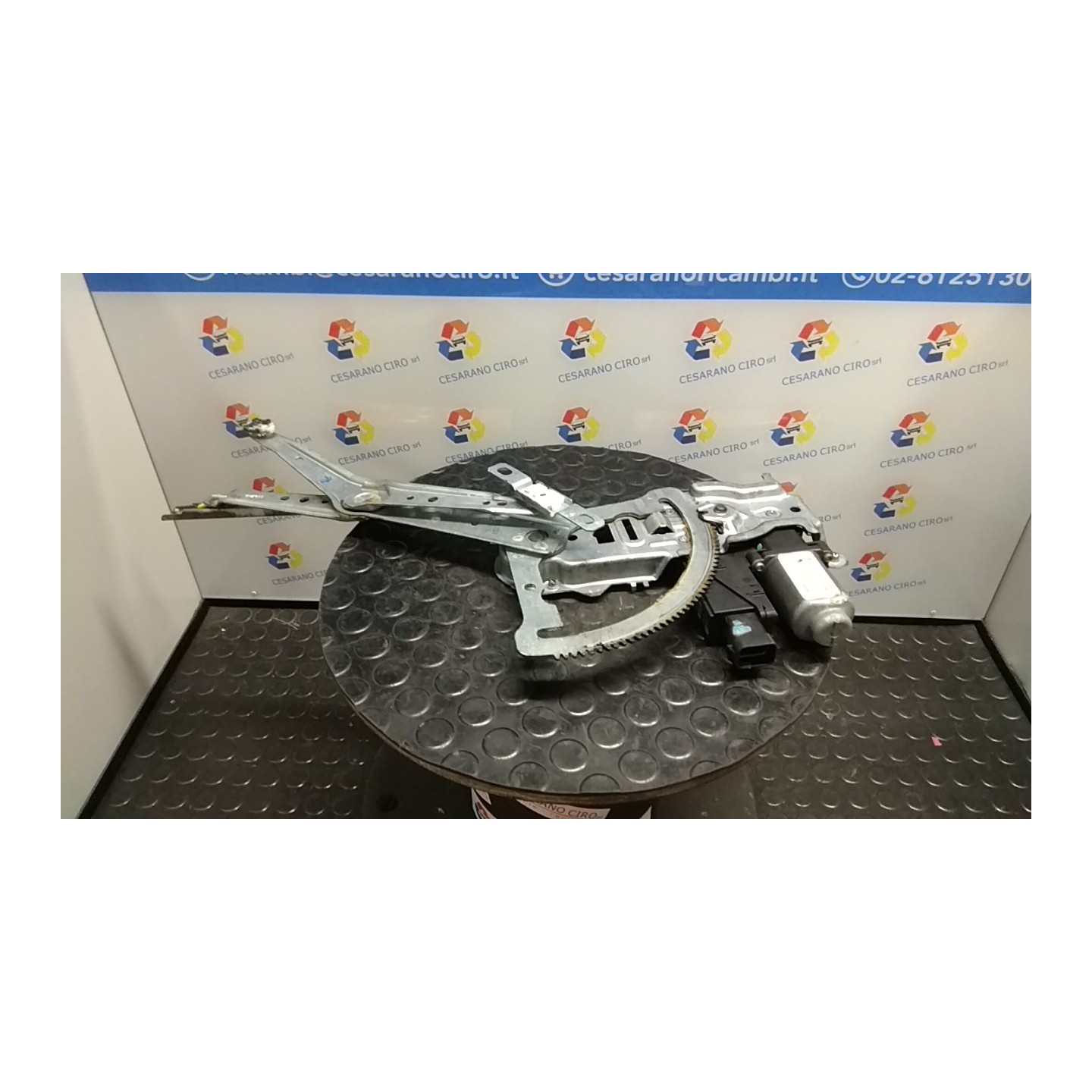ALZACRISTALLO ELETTR. PORTA ANT. DX. 229 OPEL CORSA (X01) (10/00-06/06) Z10XE 93186825