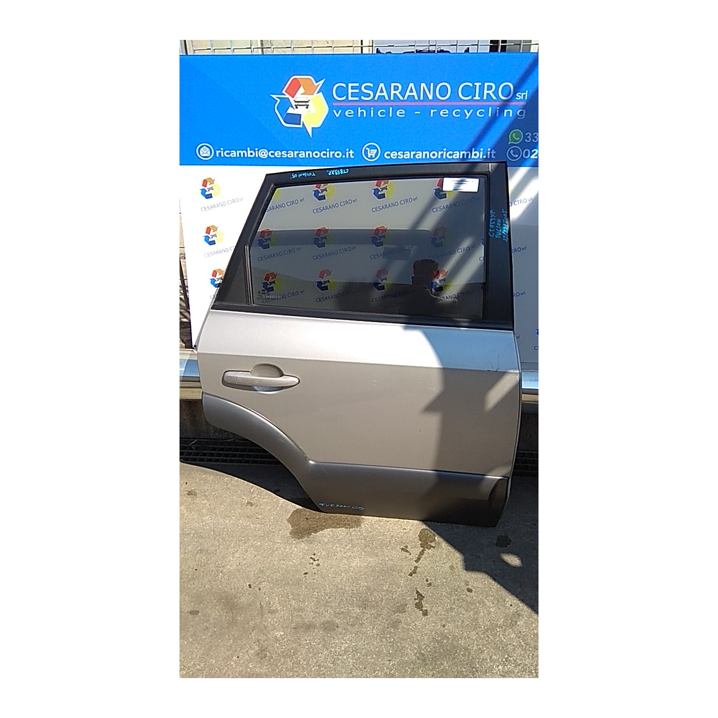 PORTA POST. DX. 234 HYUNDAI TUCSON (07/04-10/10) D4EA 770042E020
