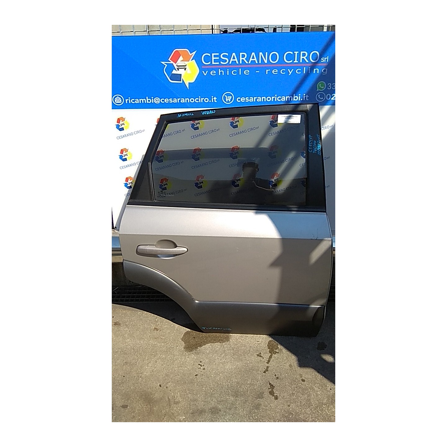PORTA POST. DX. 234 HYUNDAI TUCSON (07/04-10/10) D4EA 770042E020