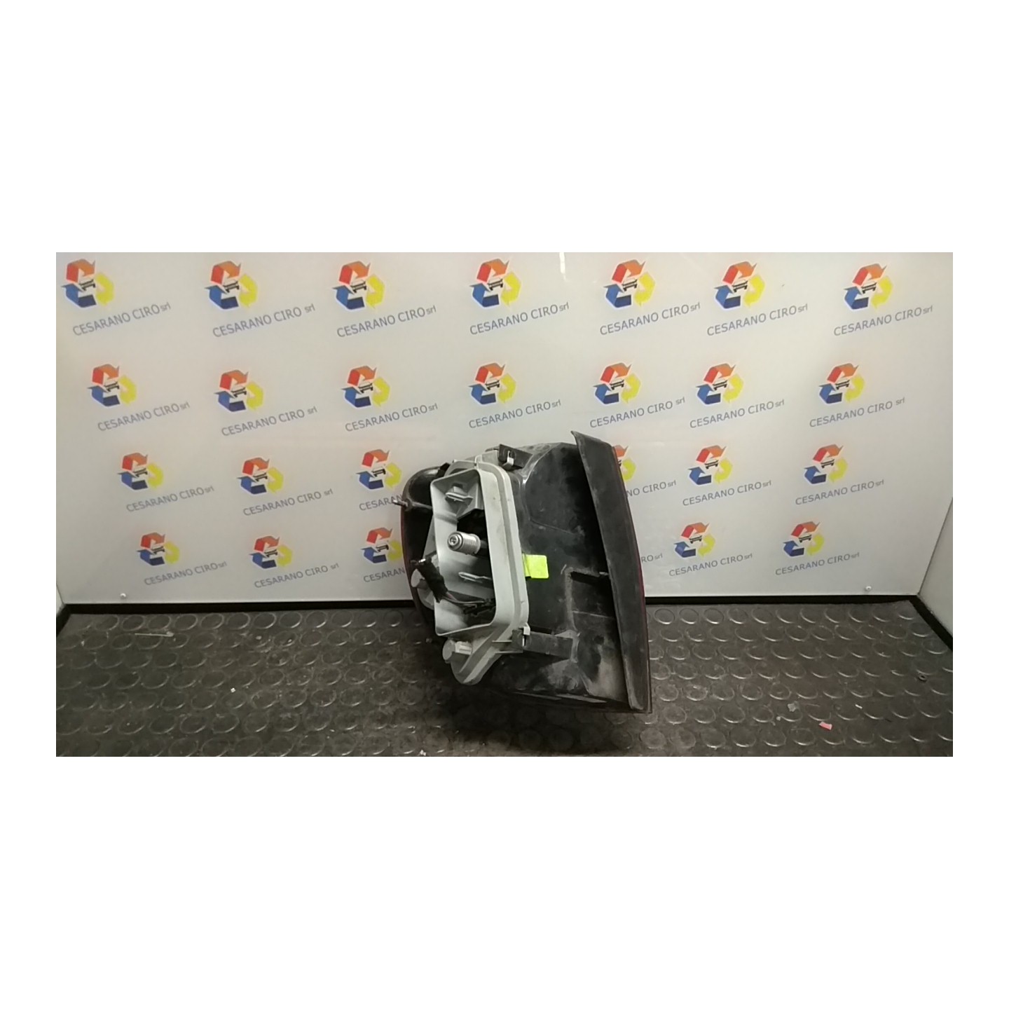 FANALE POST. DX. 093 VOLKSWAGEN FOX (5Z) (04/05-07/11) BMD 5Z0945112