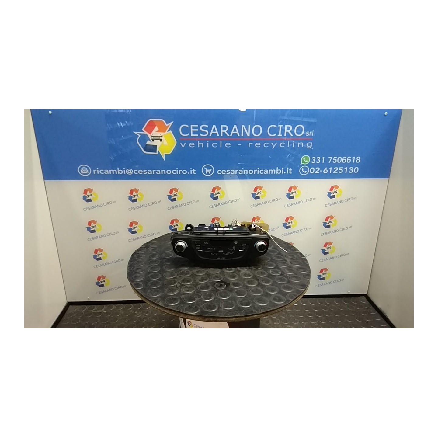 BLOCCO COMANDO CLIMATIZZAZIONE C/PARABR. RISC. 151 FORD B-MAX (CB2) (07/12-) T3JB 1944298