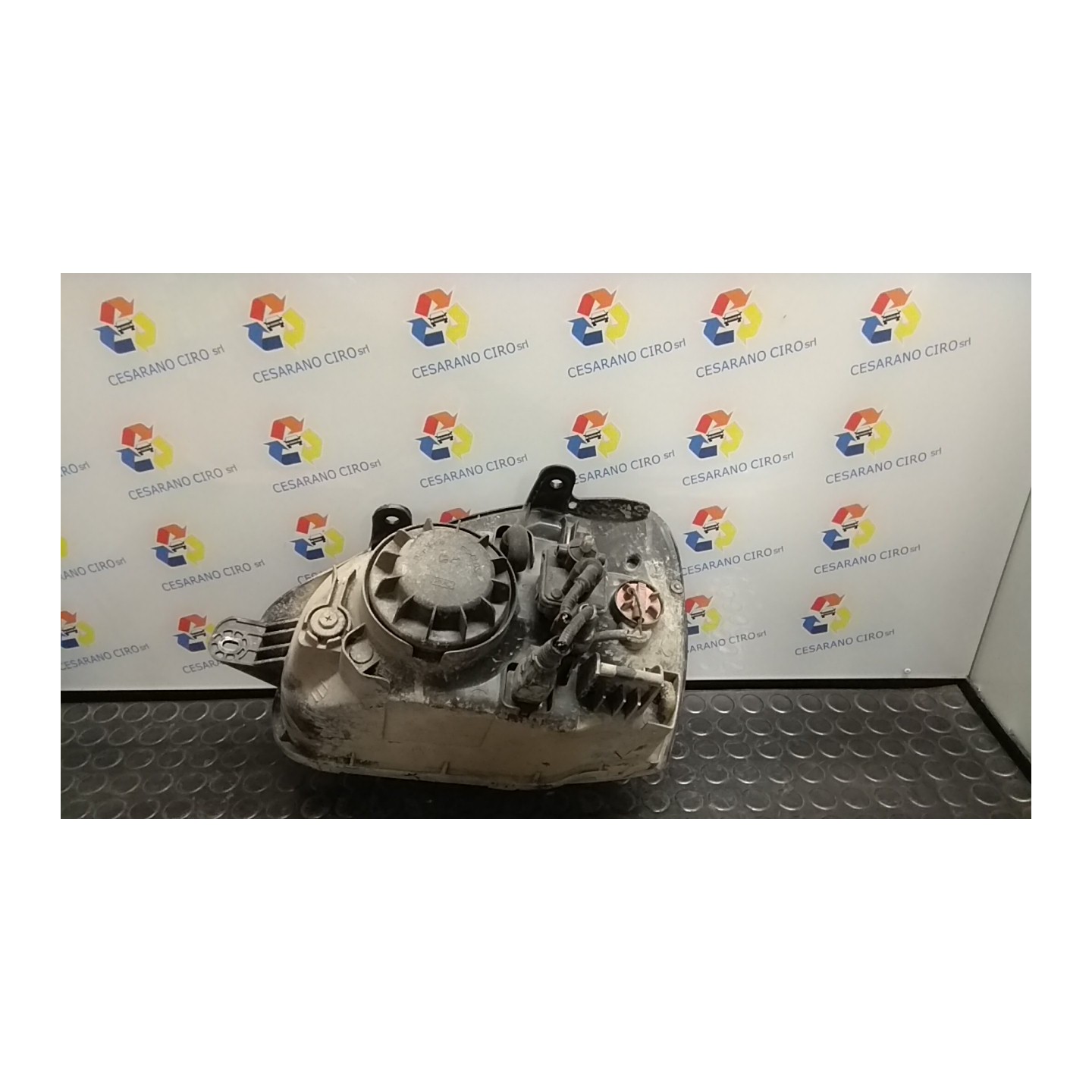 PROIETTORE CON REGOLATORE ALTEZZA 03-03 DX. 005 HYUNDAI SANTA FE 1A SERIE (01/01-10/06 D4EA 9210226025
