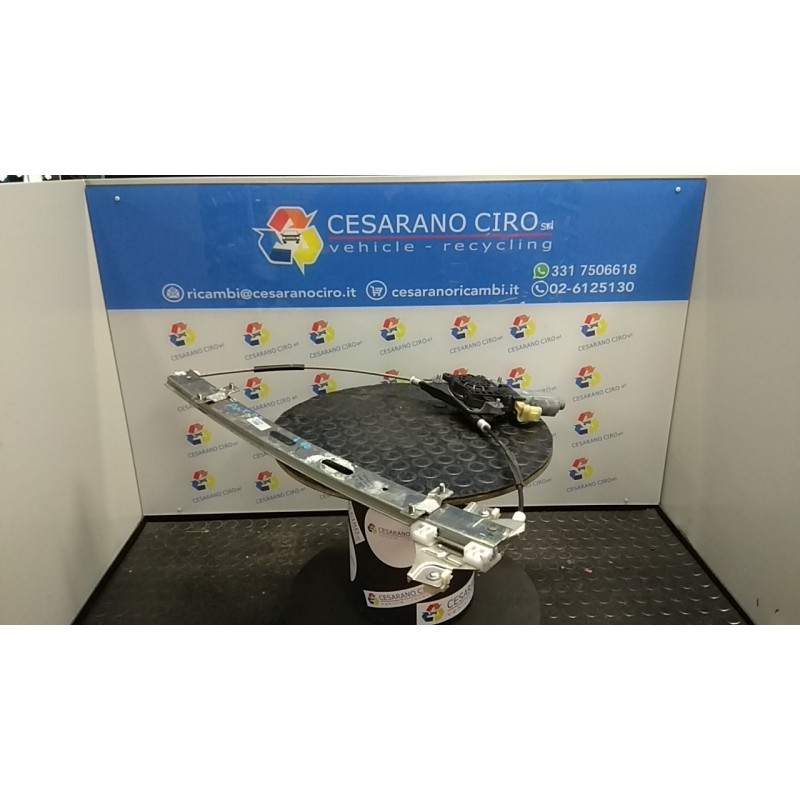 ALZACRISTALLO ELETTR. PORTA ANT. DX. 046 HYUNDAI I10 (02/08-06/14-) G4HG 824040X010