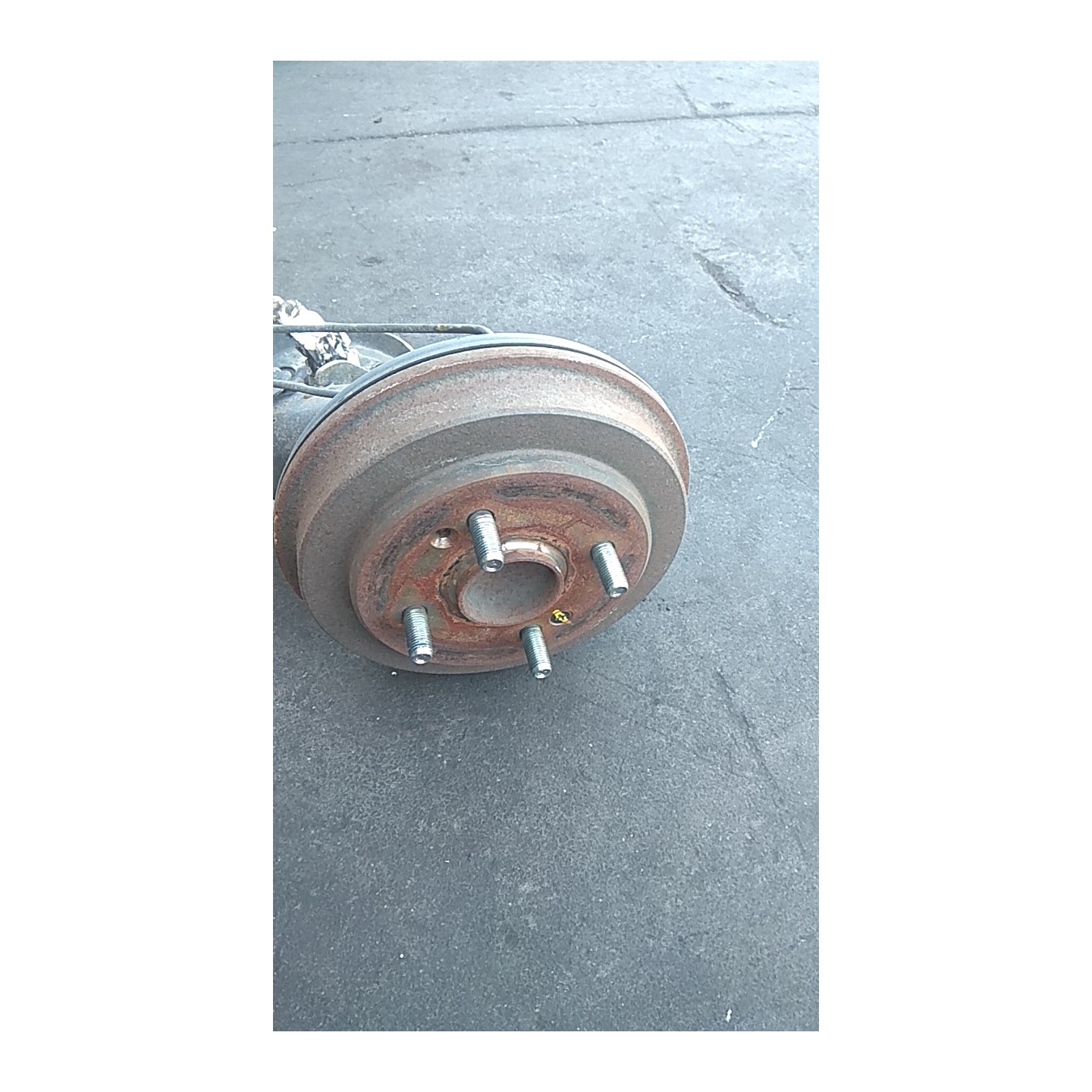 ASSALE POST. P/FRENI A TAMBURO 058 KIA PICANTO 2A SERIE (05/11-) B3LA 551001Y250
