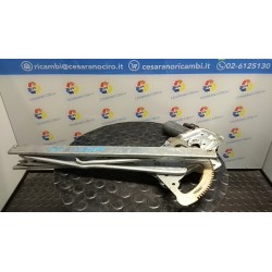 ALZACRISTALLO PORTA ANT. ELETTRICO DX. 056 TOYOTA YARIS (10/01-11/05)     (FRP) 1SZFE 698100D010