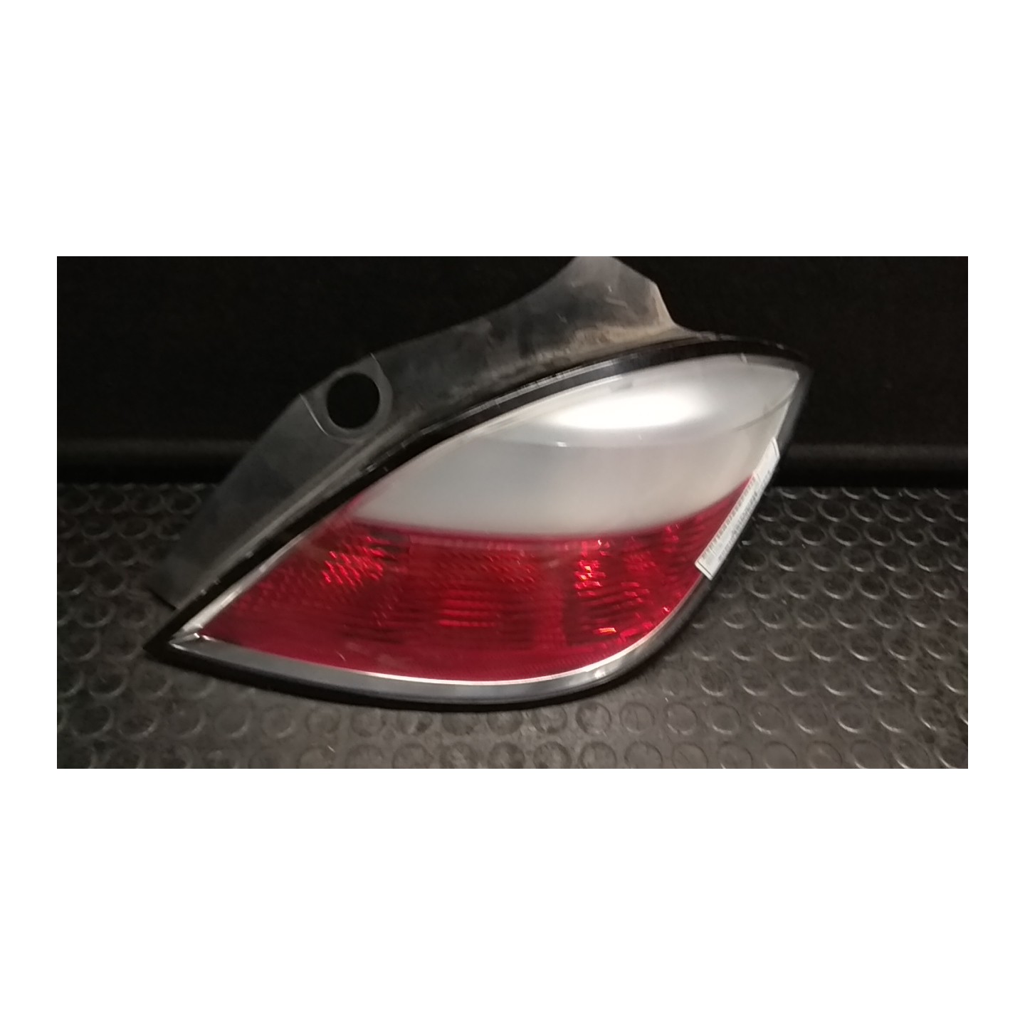 FANALE POST. HELLA DX. 031 OPEL ASTRA (A04) (01/04-03/11) Z14XEP 93190305