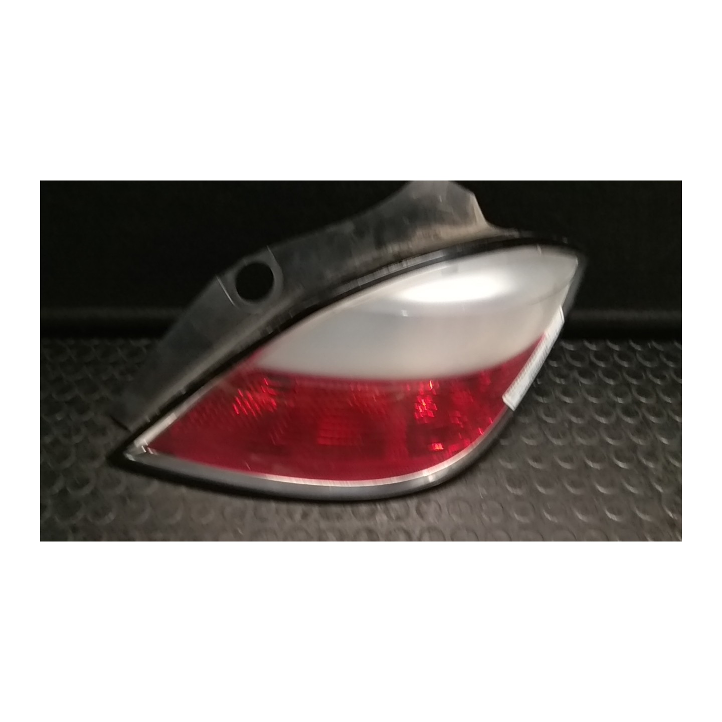 FANALE POST. HELLA DX. 031 OPEL ASTRA (A04) (01/04-03/11) Z14XEP 93190305