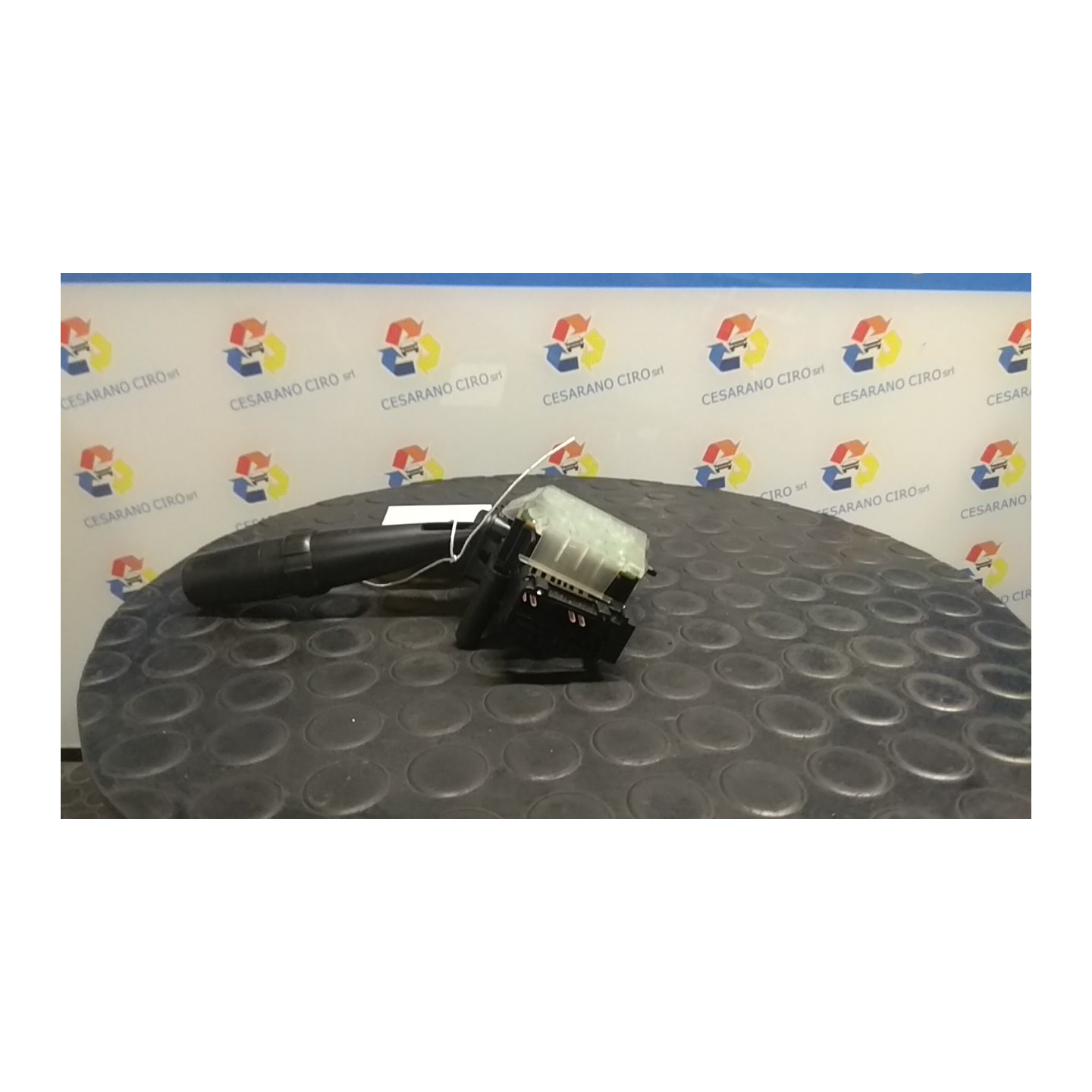 BLOCCO COMANDI TERGICRISTALLI 097 TOYOTA AVENSIS VERSO (09/01-11/03) 1CDFTV 8465228640