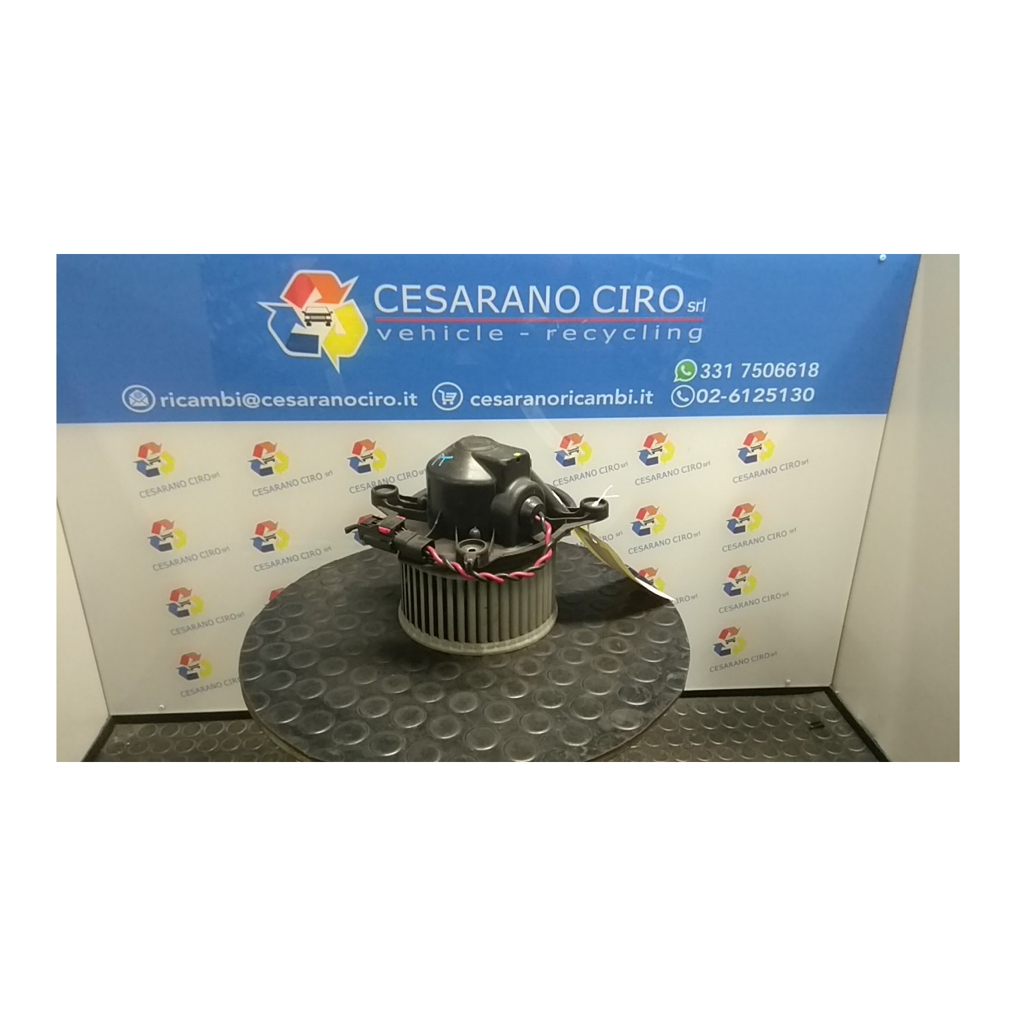 MOTORINO VENTILAZIONE ABITACOLO 055 CHRYSLER PT CRUISER (05/00-10/05) 16L K04885325AB
