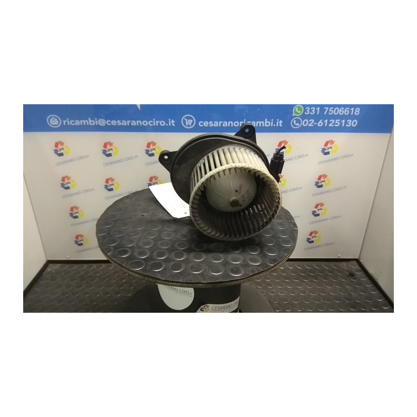 MOTORINO VENTILAZIONE ABITACOLO 055 CHRYSLER PT CRUISER (05/00-10/05) 16L K04885325AB
