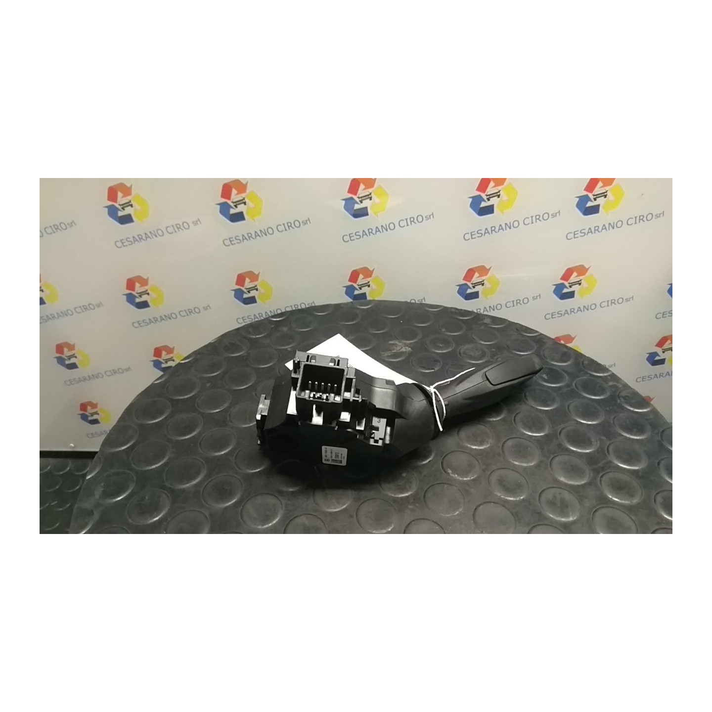 BLOCCO COMANDI TERGICRISTALLI 024 FORD FIESTA (CB1) (09/08-) STJB 1537625