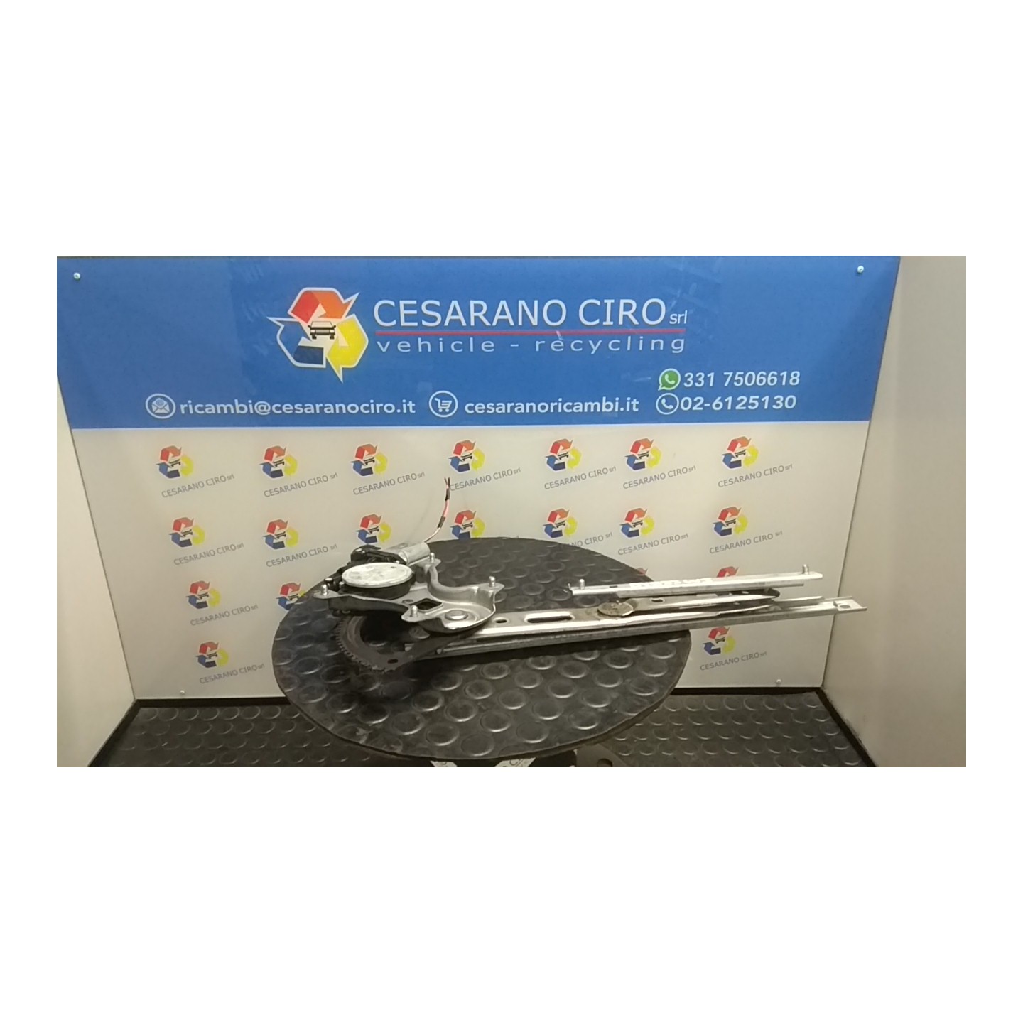 ALZACRISTALLO ELETTR. PORTA ANT. DX. 150 HYUNDAI I20 (01/09-) G4LA 824041J010