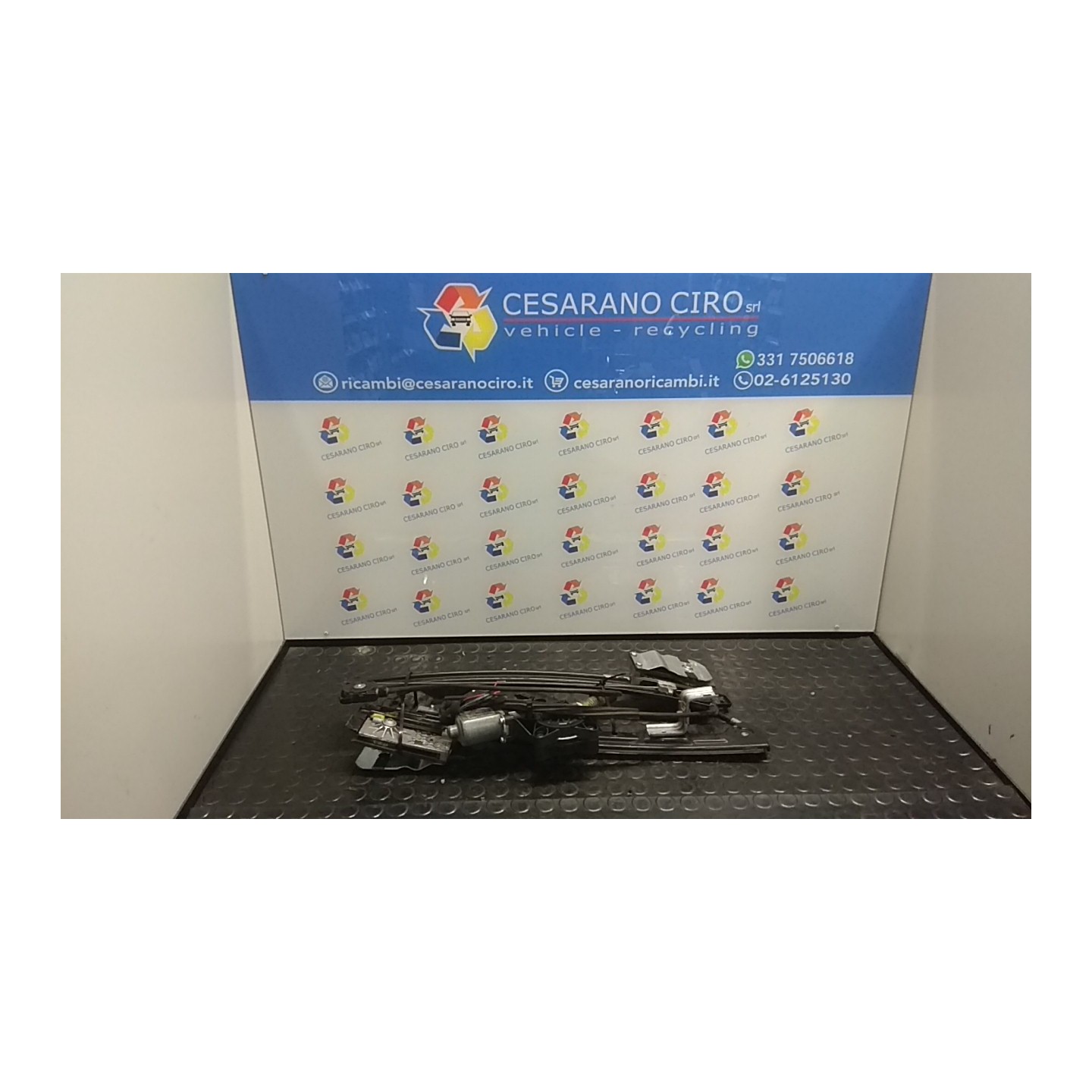 ALZACRISTALLO ELETTR. PORTA ANT. DX. 152 MINI MINI (R56) (08/06-08/10) N12B16A 51332756084